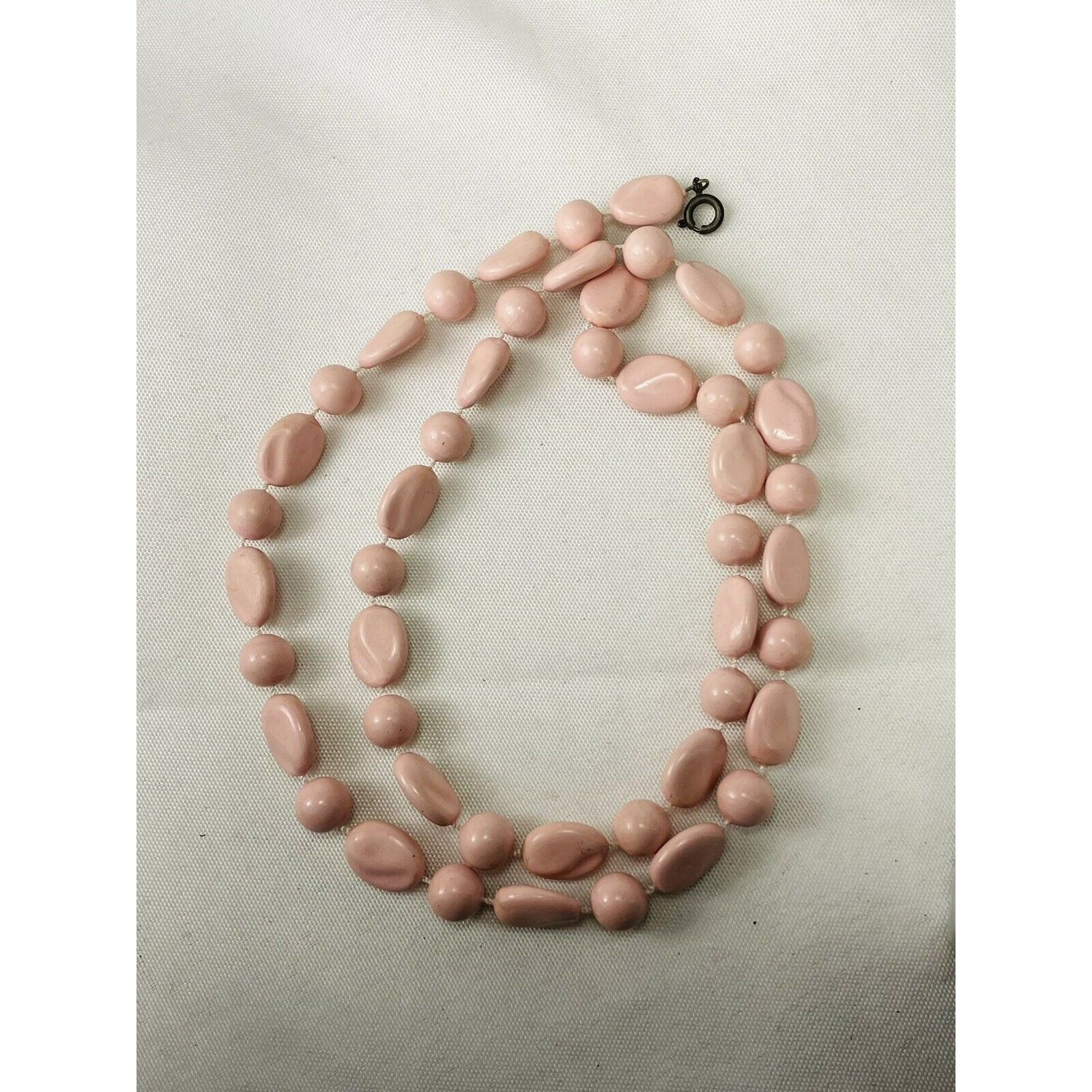 Vintage Pale Pink Rotating Sphere And Oval On White String Necklace Size ONE SIZE - 12 Thumbnail