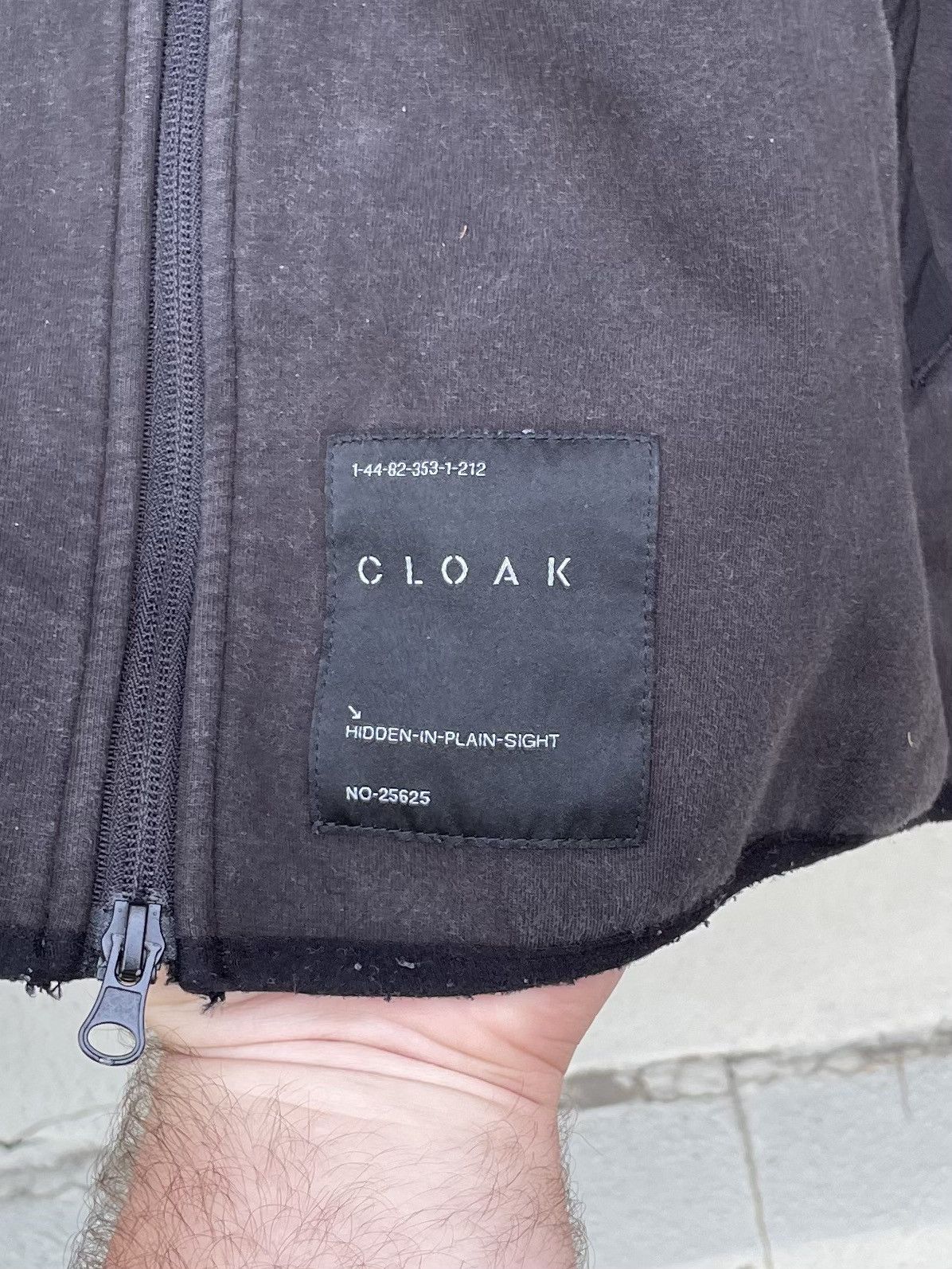 Cloak Cloak Brand Hoodie Sweatshirt Mens X-Large Size US XL / EU 56 / 4 - 3 Thumbnail