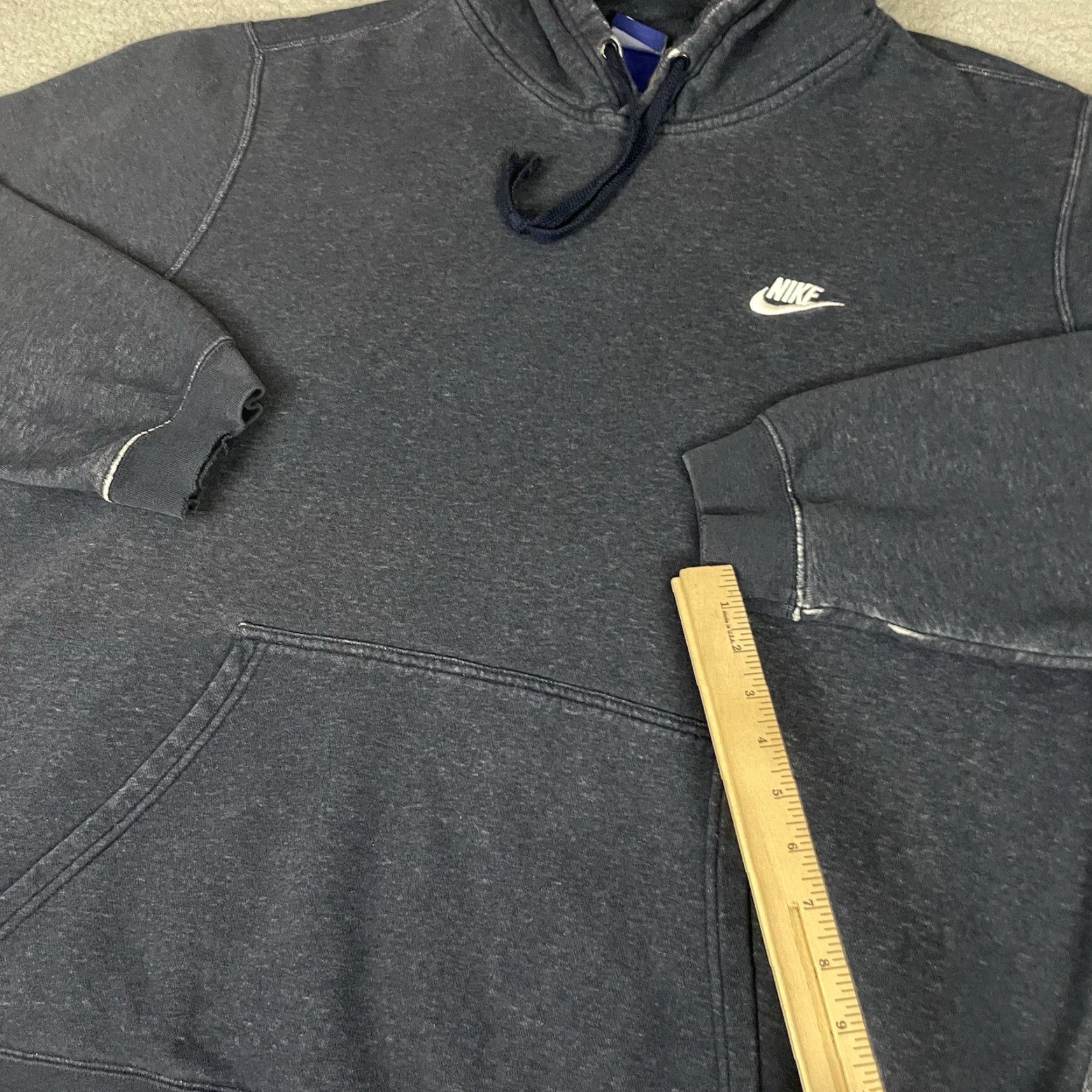 Nike VINTAGE Nike Sweatshirt Mens XXL Blue Hoodie Embroidered Distressed Fade Swoosh Size US XXL / EU 58 / 5 - 7 Thumbnail