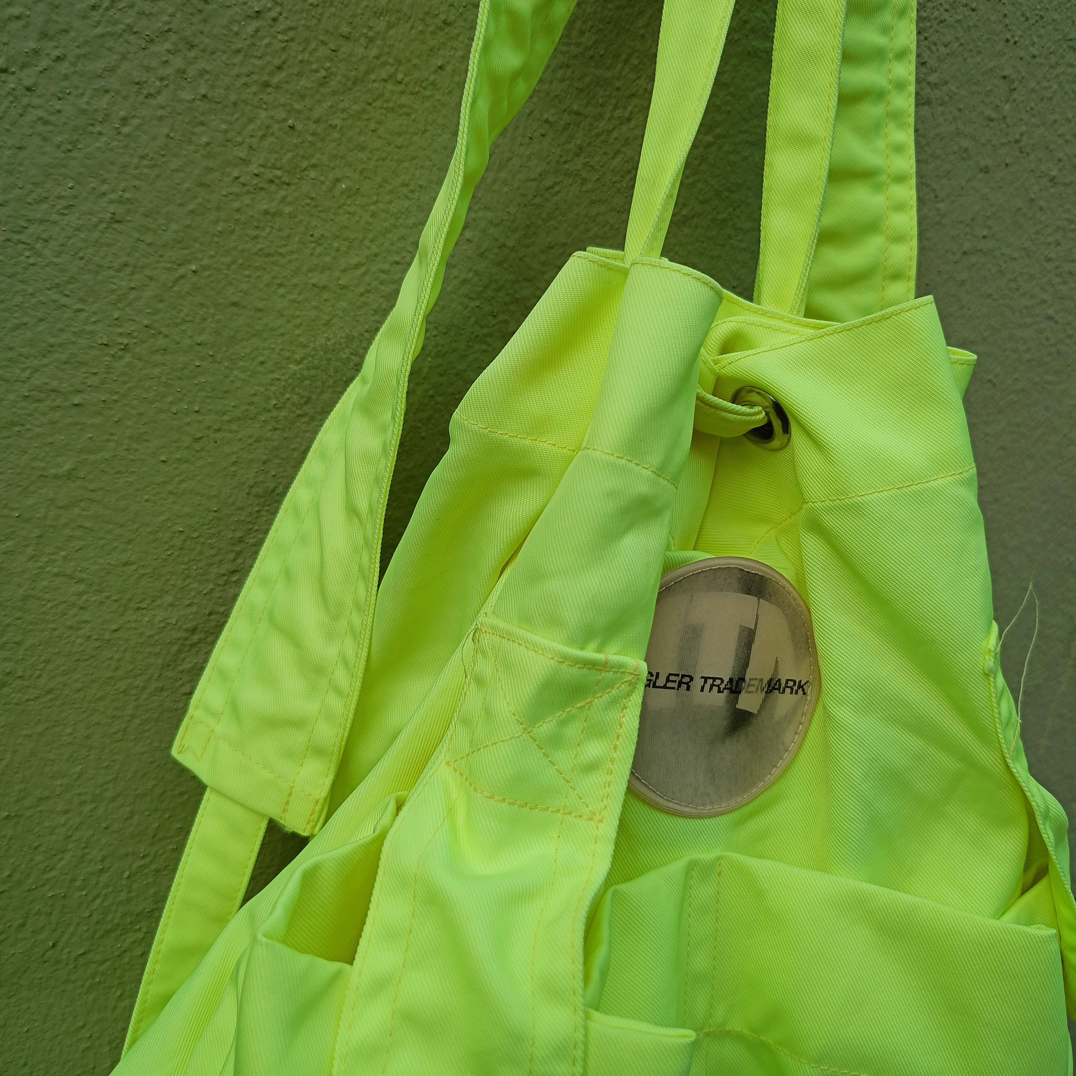 Japanese Brand MUGLER JACKET/BAG Size US XL / EU 56 / 4 - 13 Thumbnail