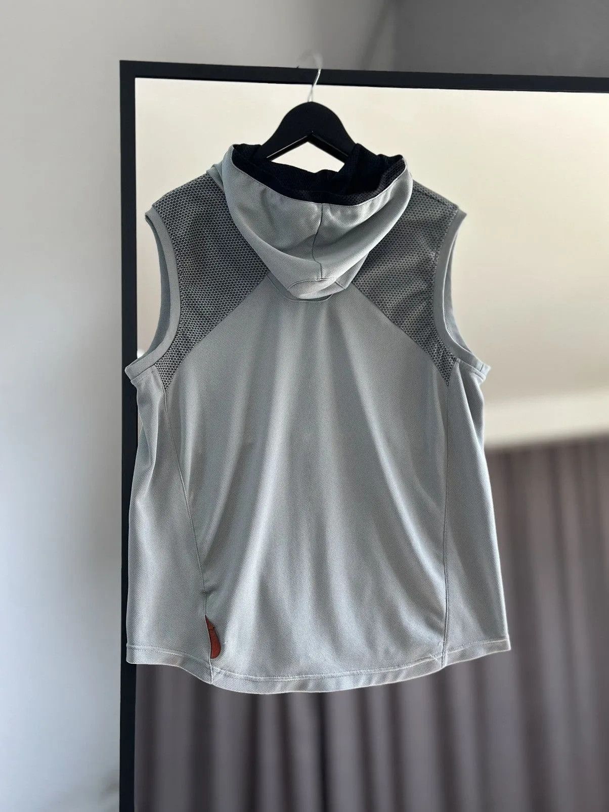 Nike Vintage Nike Shox T-shirt Gray Oakley style West shoppers Size US L / EU 52-54 / 3 - 8 Thumbnail