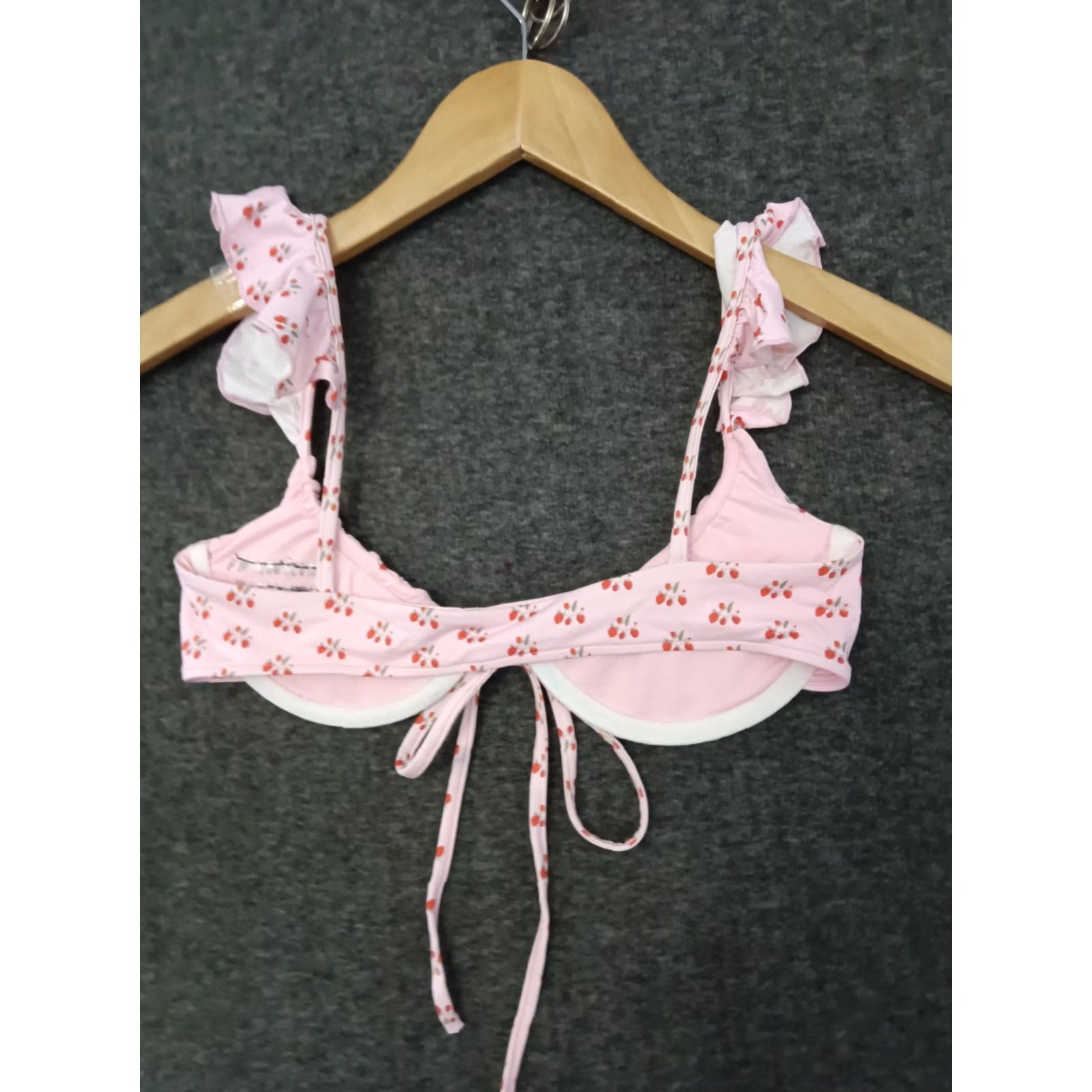 Vintage Frankies Bikinis S Pink Strawberry Underwired Tie Ruffle Straps Bikini Top Swim Top Women Side Logo Floral Pattern Pink Strappy Wide Straps Size S / US 4 / IT 40 - 2 Thumbnail