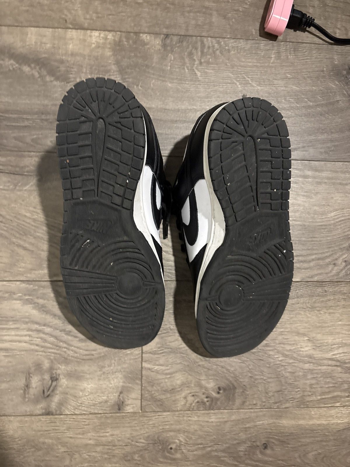Nike Nike Panda Dunks Size US 8.5 / EU 41-42 - 2 Thumbnail