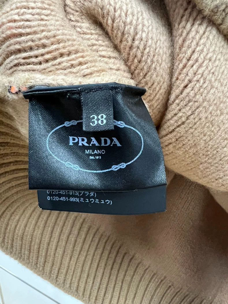 Prada Prada Size 38 Sheep wool V-neck camel loose sweater 2501-Ne Size US XXS / EU 40 - 5 Thumbnail