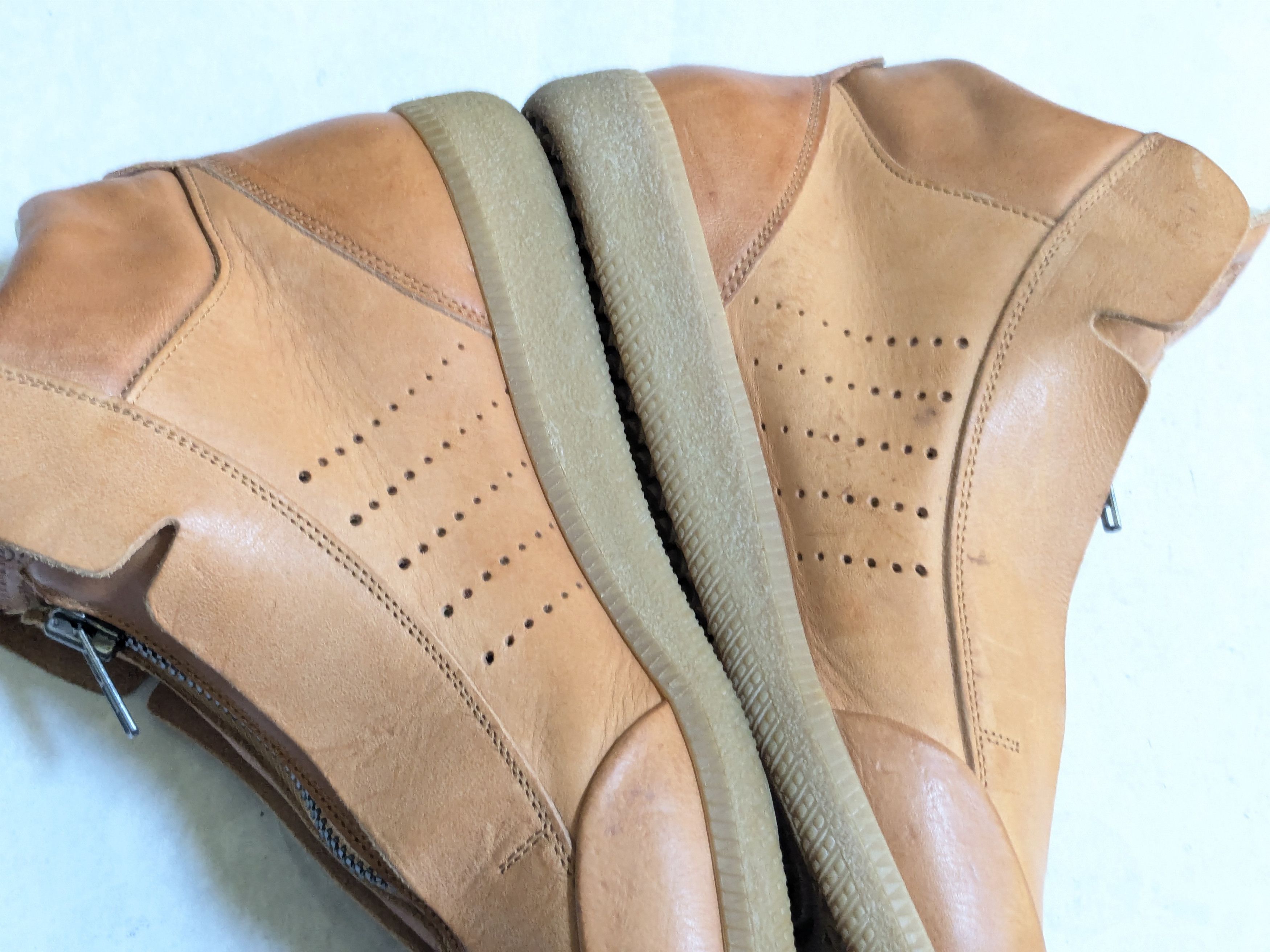 Maison Margiela Maison Margiela Zip Up High Top Sneakers Brown 10 43 Size US 10 / EU 43 - 16 Thumbnail
