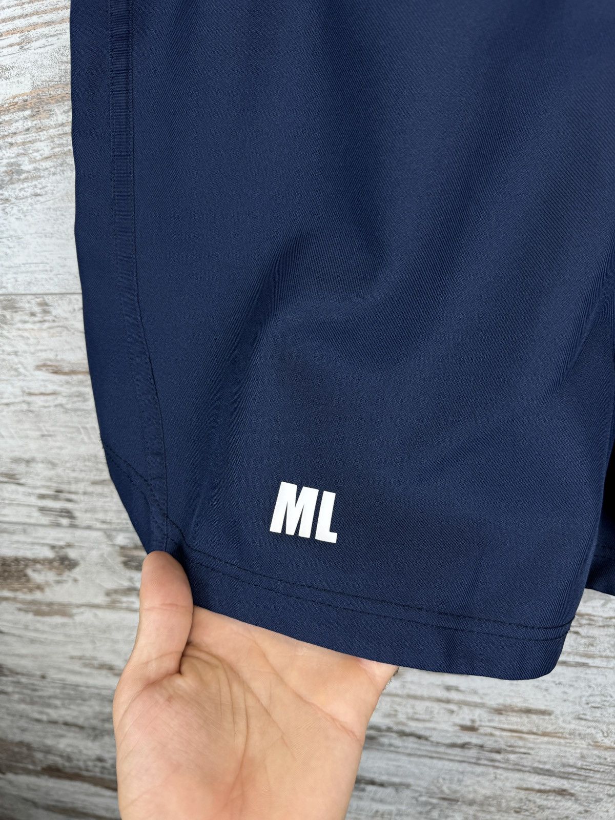 Macron × Vintage Mens Vintage Macron Cardiff Blues Rugby shorts rare Size US 36 / EU 52 - 6 Thumbnail