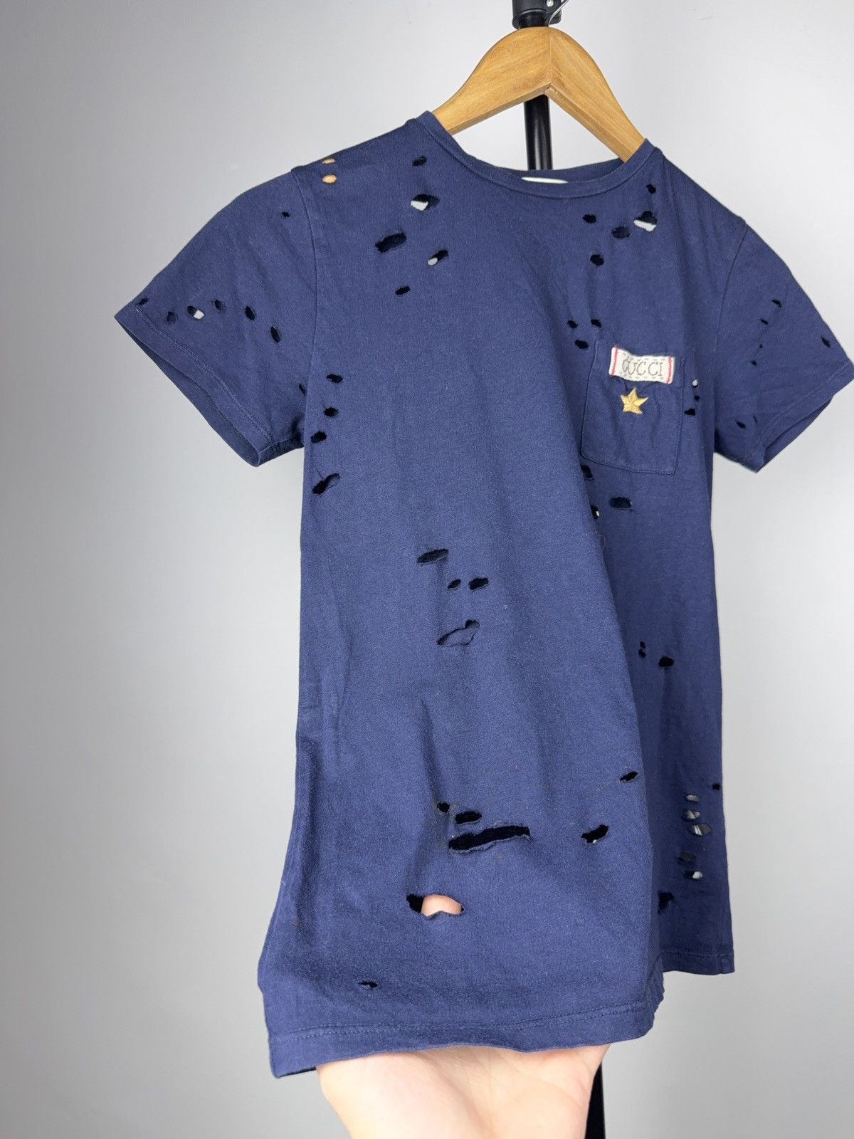 Gucci 00s Gucci Distressed Pocket Tee Archive Ripped Made in Italy Size XS / US 0-2 / IT 36-38 - 5 Thumbnail