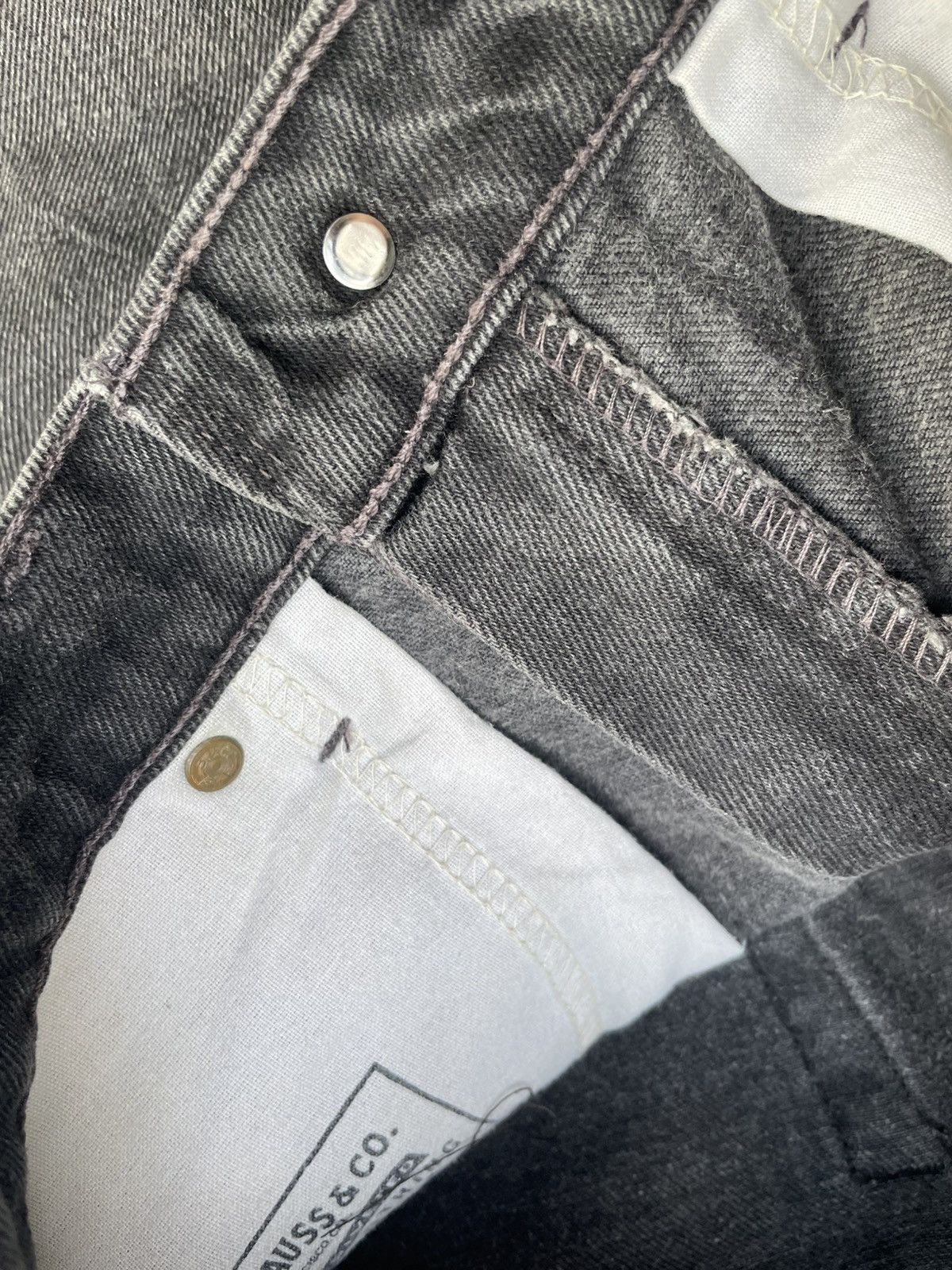 Levi's Vintage 1998 Levi’s 505 e Size US 31 - 20 Thumbnail