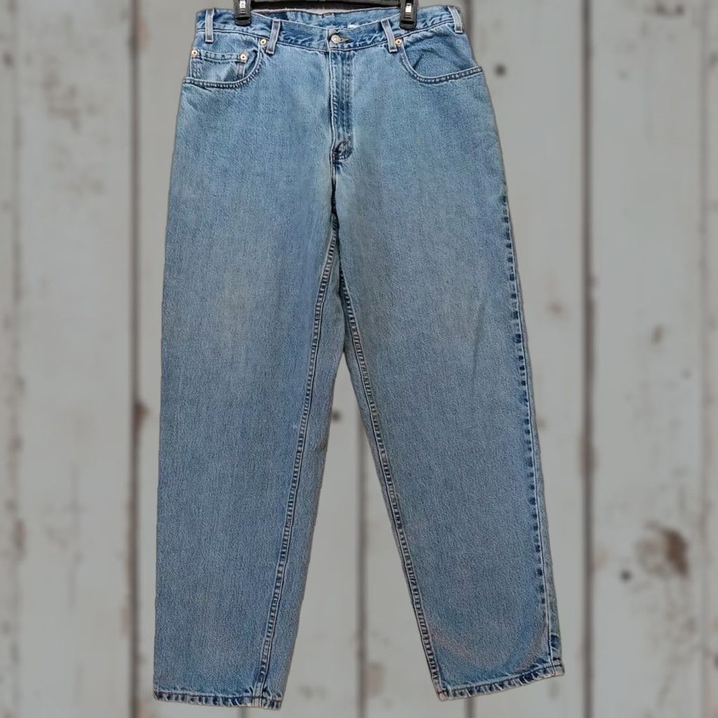 Levi's VINTAGE Levi's 560 Jeans 36X32 Blue Denim Relaxed Tapered Men's 5-Pocket USA Mens 90s American Distressed Size US 36 / EU 52 - 1 Thumbnail