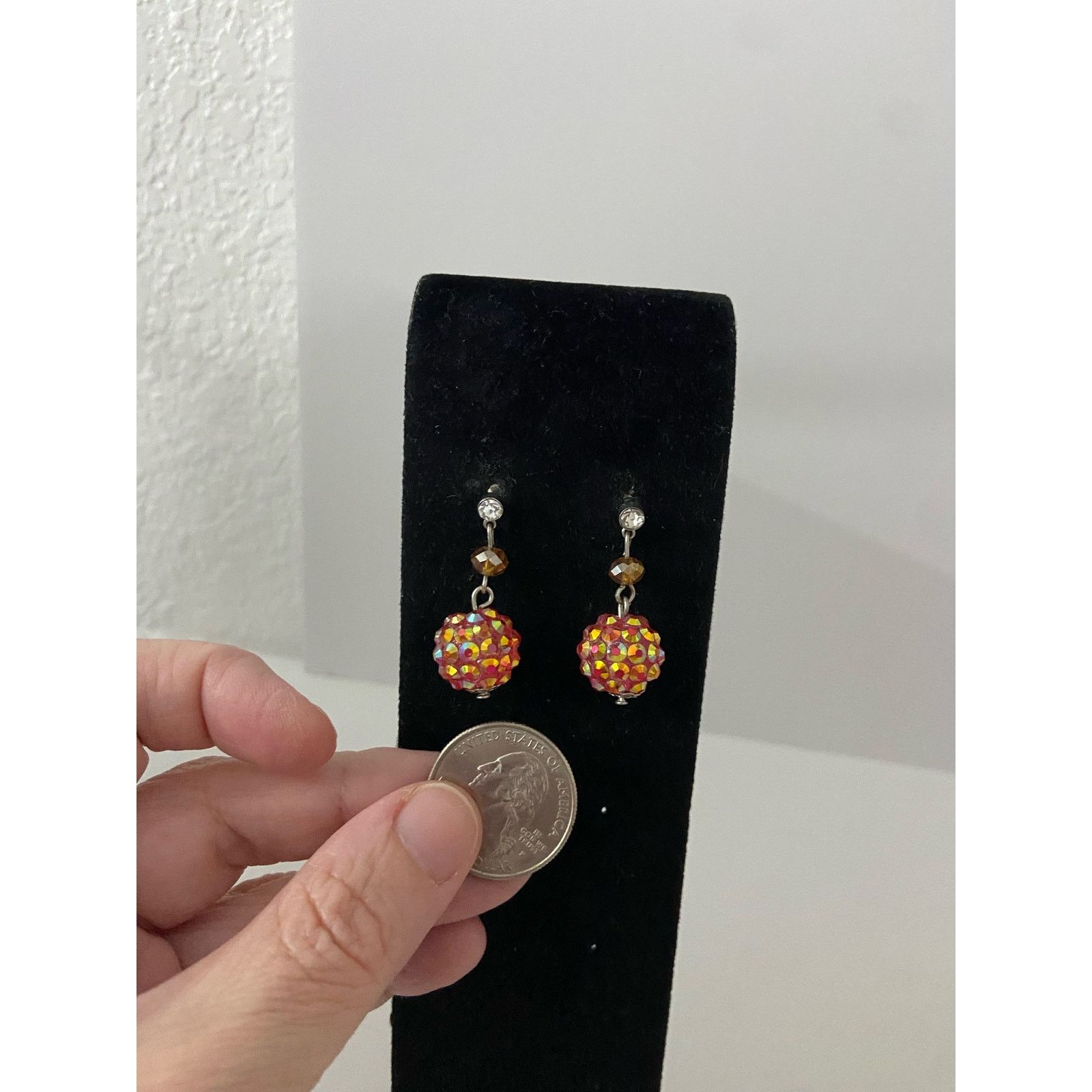 Other Bright pink rhinestone ball earrings Size ONE SIZE - 4 Thumbnail