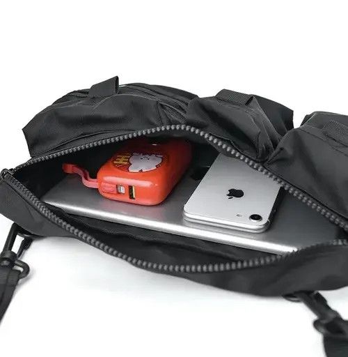 Japanese Brand × Vintage Zipper Multi Pockets Shoulder Bag Waterproof Nylon Travel Size ONE SIZE - 3 Thumbnail