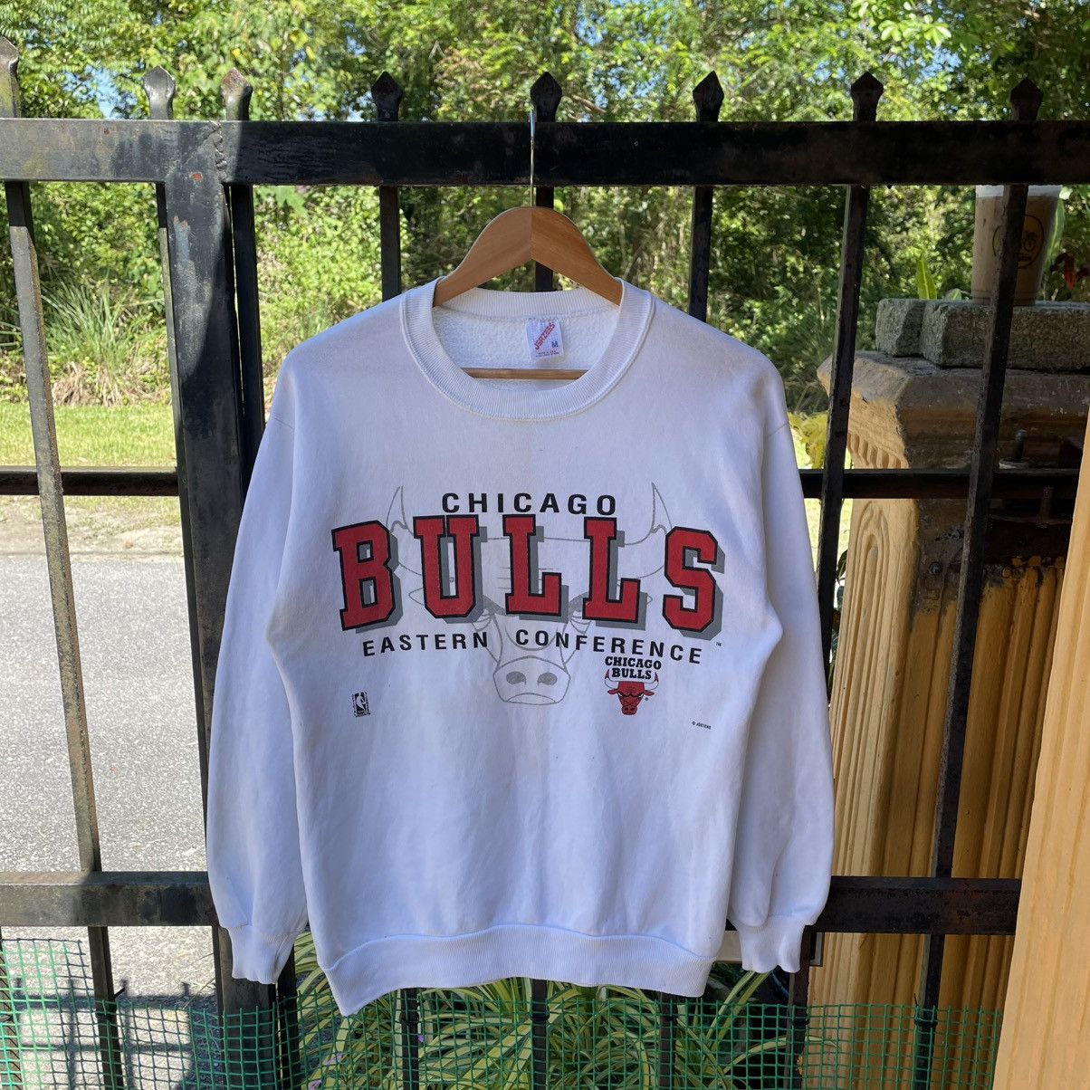 NBA × Vintage 🔥Vintage 90s Chicago Bulls Big Logo Sweatshirts Size US S / EU 44-46 / 1 - 1 Thumbnail