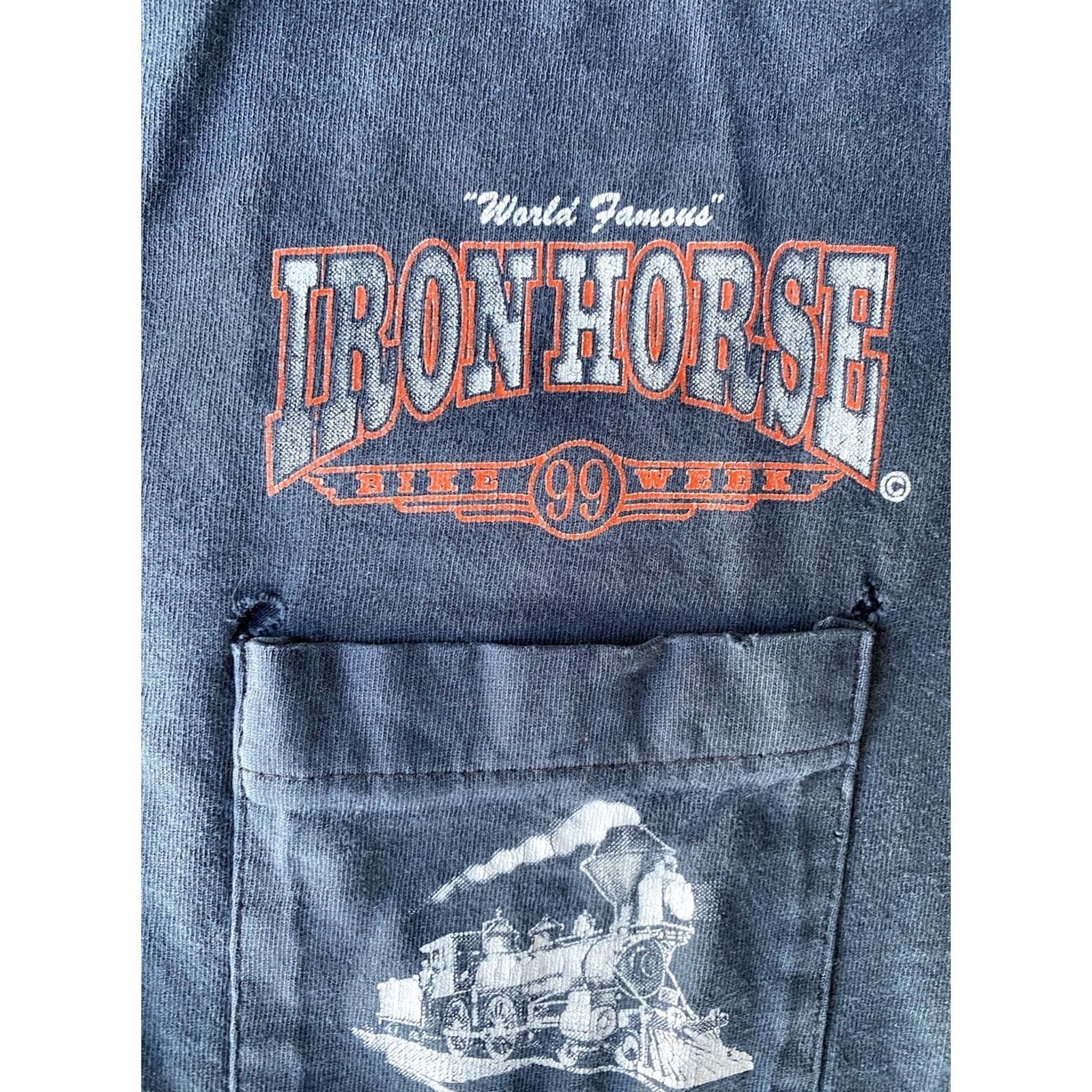 Anvil VINTAGE 90s Iron Horse Saloon Bike Week 1999 Train Biker T-Shirt Large USA Mens 90s Size US L / EU 52-54 / 3 - 7 Thumbnail