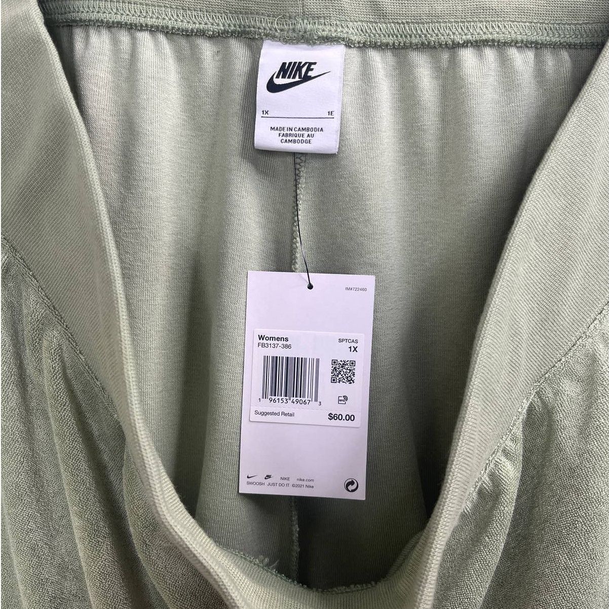 Nike Nike Sportswear Terry Shorts Women’s Plus Sz 1X (FB3137-386) Size 40" / US 18 - 4 Thumbnail