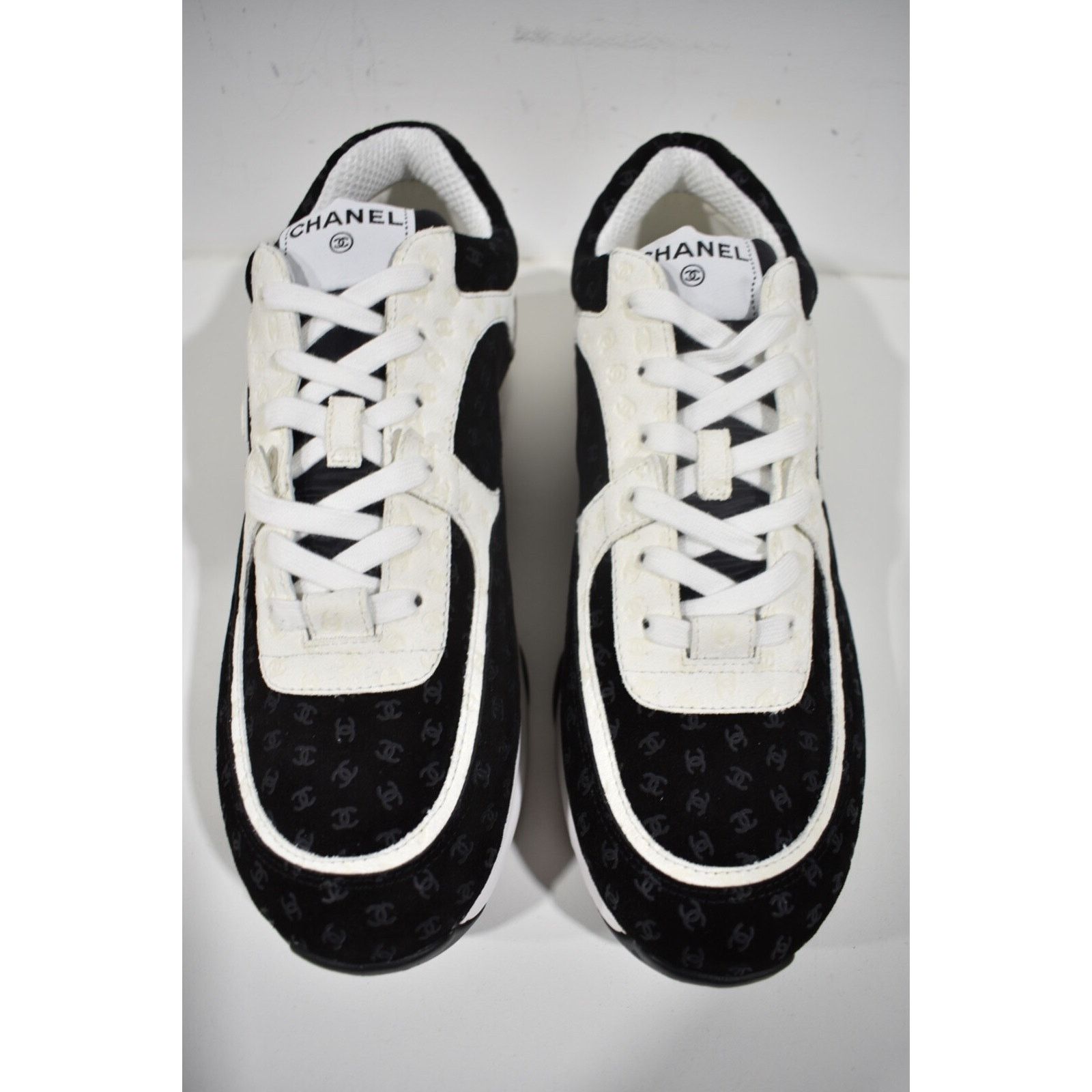 Chanel Chanel 22A Logo Low Top Lace Up Trainer Sneaker 45 12 Size US 12 / EU 45 - 7 Thumbnail