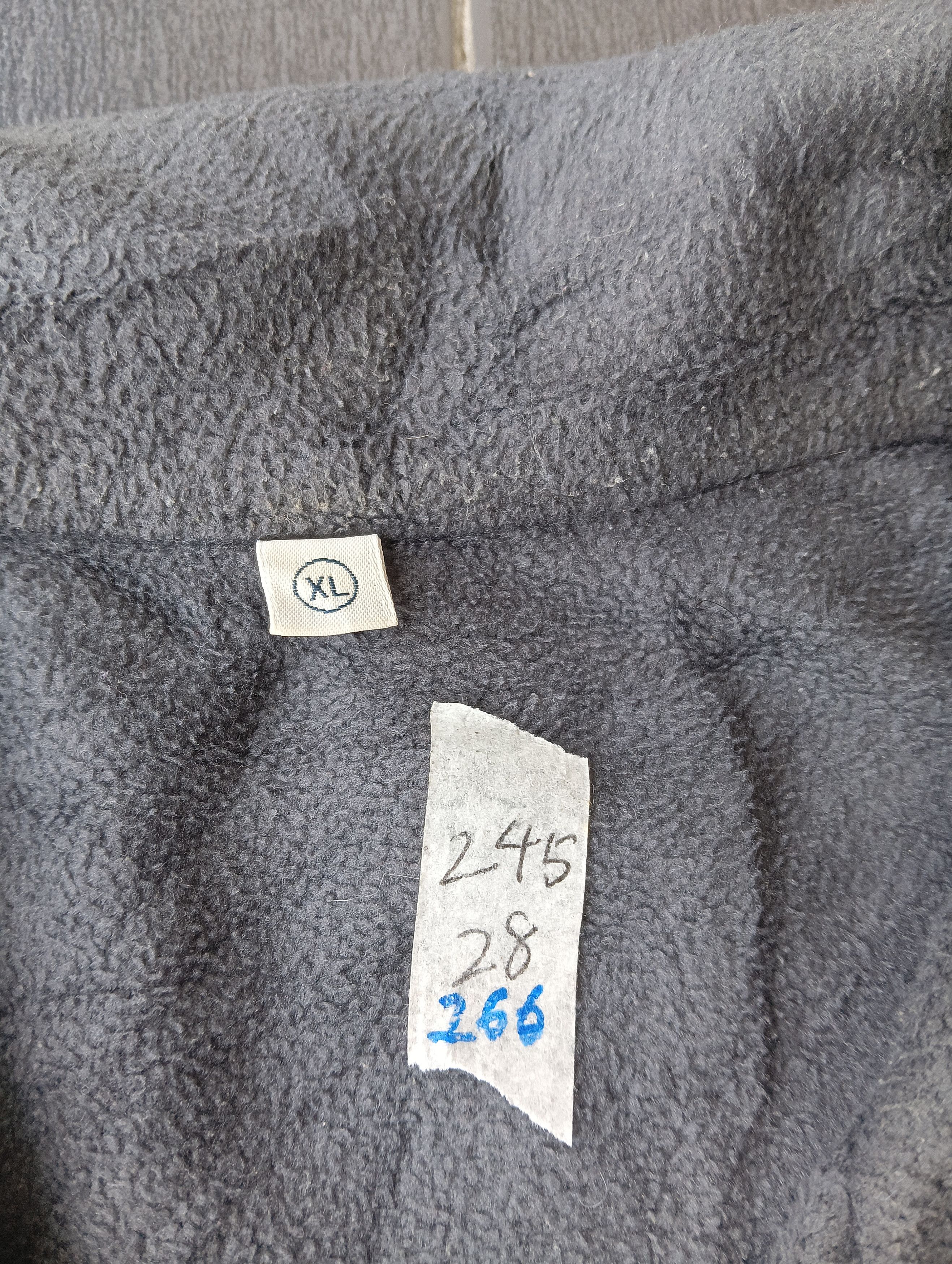 Uniqlo uniqlo sweater Size US XL / EU 56 / 4 - 4 Thumbnail