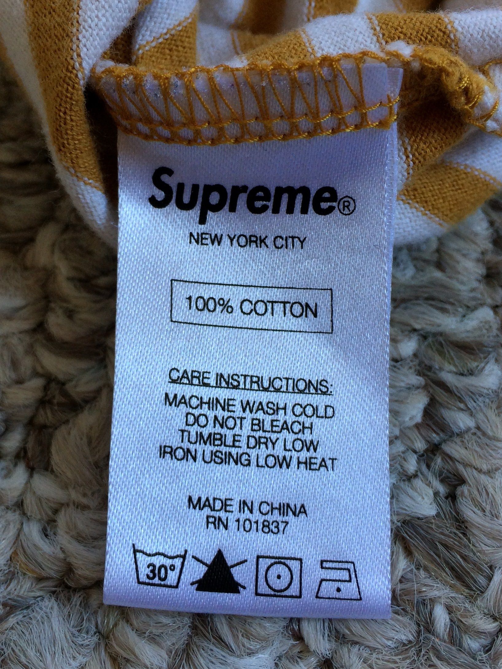 Supreme F/W 2015 Supreme Striped Logo Long Sleeve Shirt Size US M / EU 48-50 / 2 - 6 Thumbnail