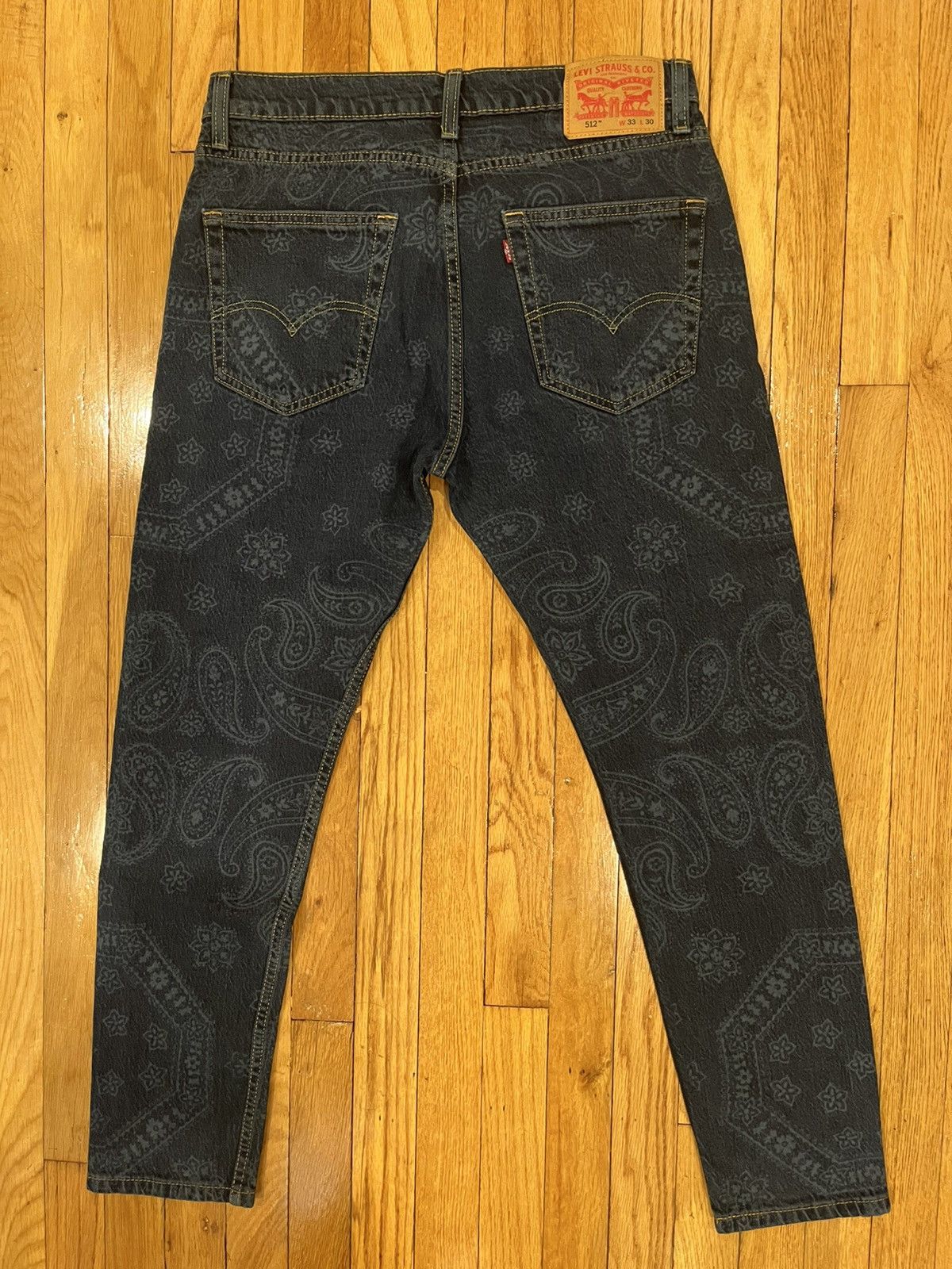 Levi's Levi’s 512 Blue Paisley Print Slim Taper Jeans Size US 33 - 4 Thumbnail