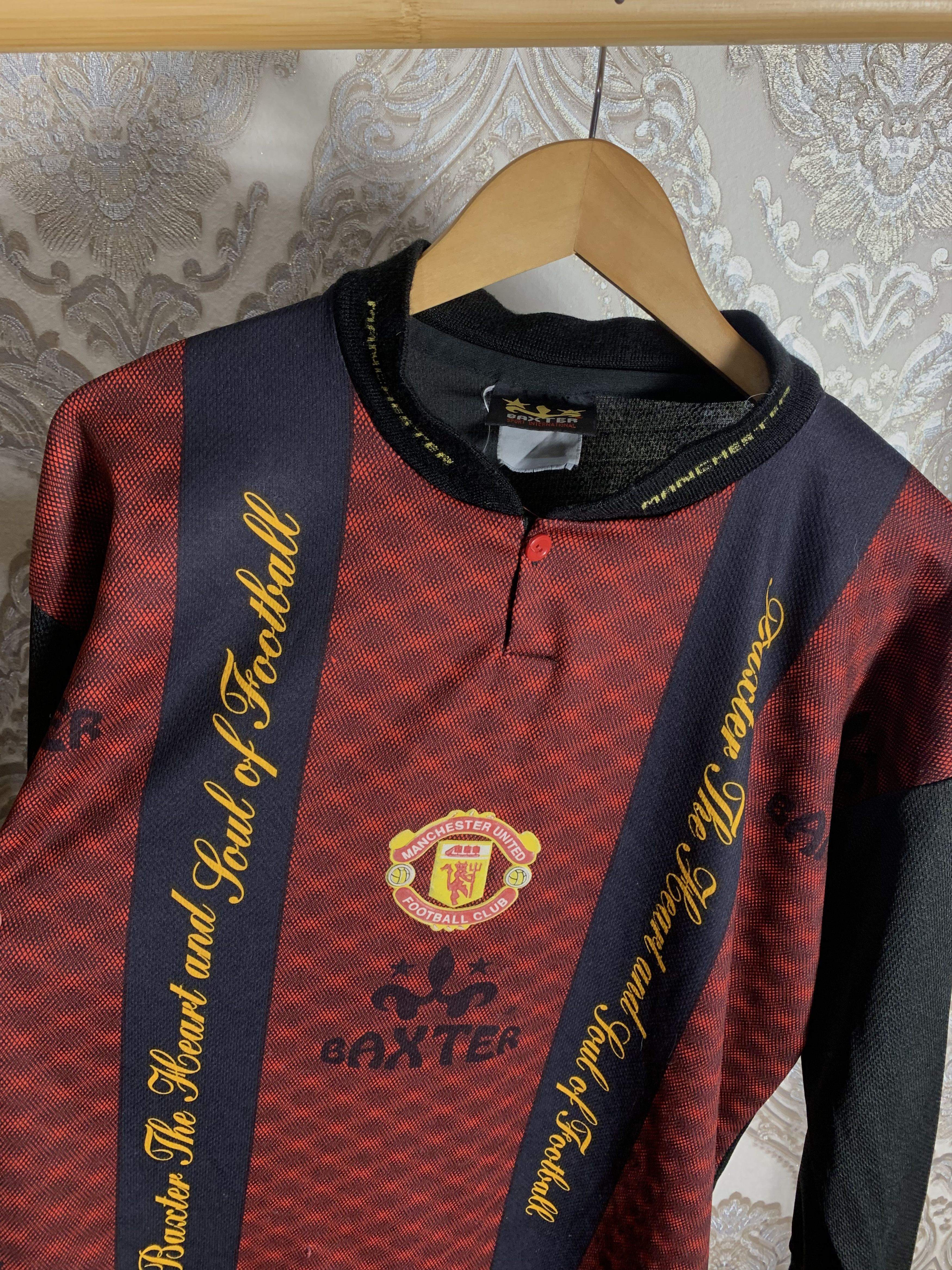 Vintage VERY RARE MANCHESTER UNITED ENGLAND RETRO SOCCER JERSEY 90s Size US M / EU 48-50 / 2 - 2 Thumbnail