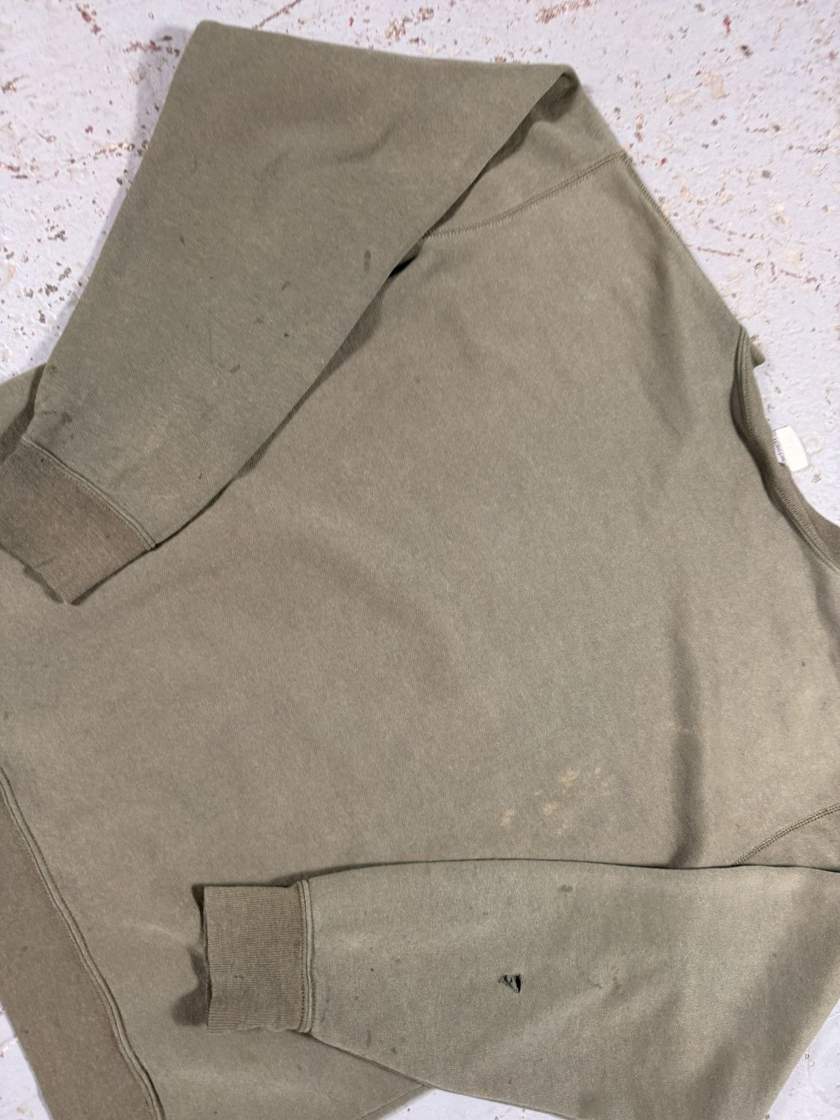 Carhartt Sun Faded Distressed Carhartt Vintage Crewneck Dweater Size US L / EU 52-54 / 3 - 9 Thumbnail