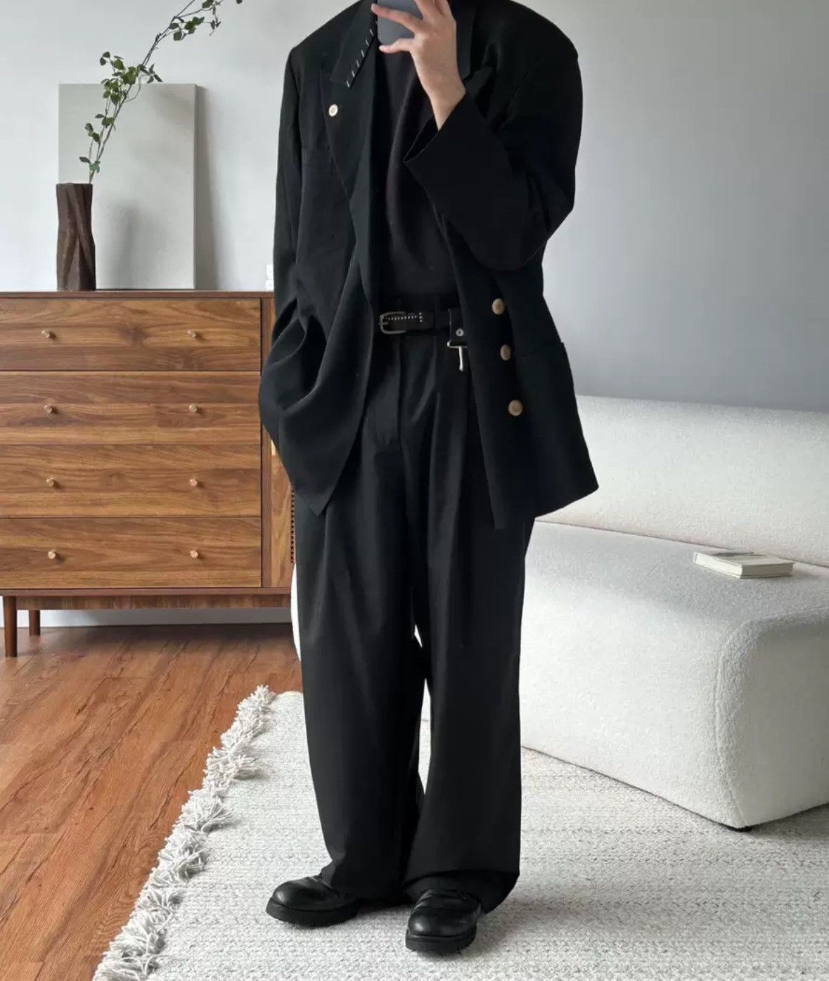 Yohji Yamamoto Yohji Yamamoto 98aw white button hand sewn open thread suit Size US S / EU 44-46 / 1 - 8 Thumbnail