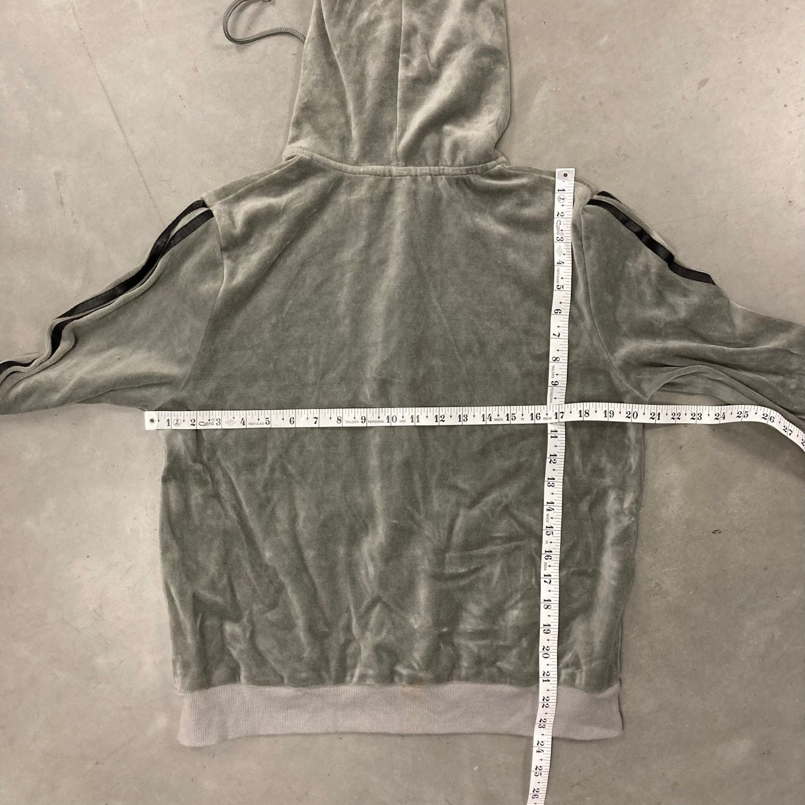 Vintage vintage y2k velour hoodie Size US L / EU 52-54 / 3 - 4 Thumbnail