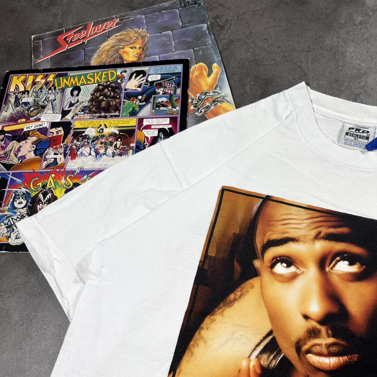 Rap Tees Tupac Skahur 2PAC 90s Vintage Rap HipHop Oversize Tee Tshirt Size US XL / EU 56 / 4 - 4 Thumbnail