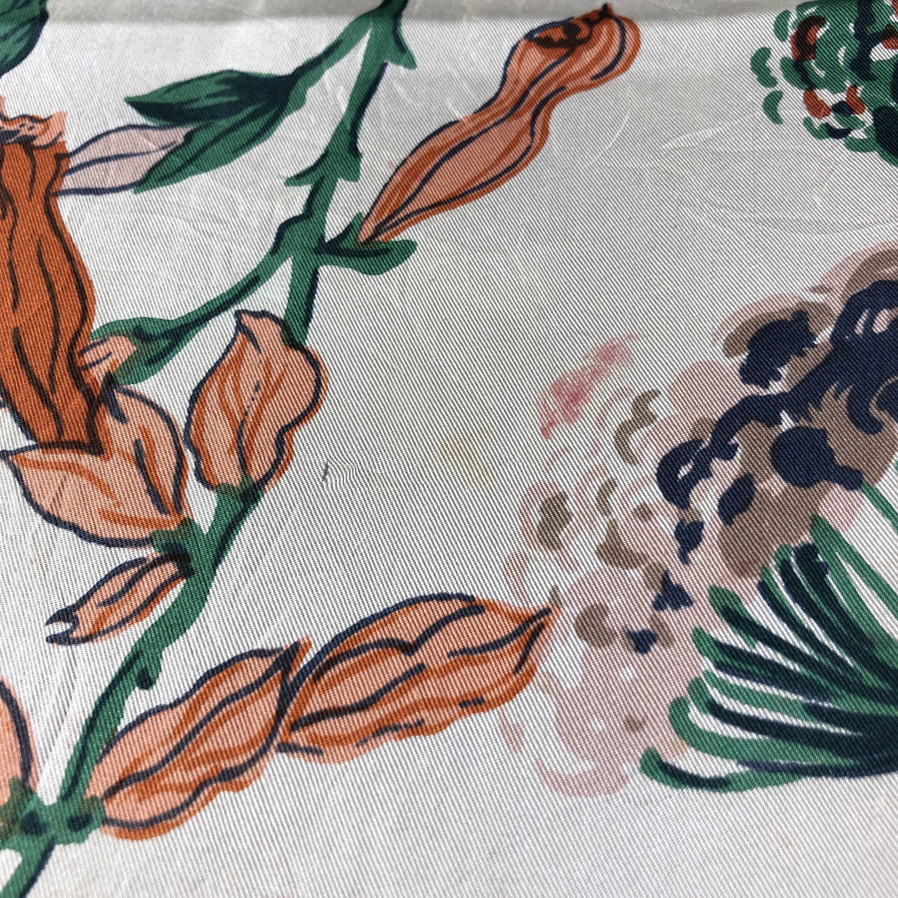 Vintage Luxury Hand Rolled Floral Silk Scarf M402 Size ONE SIZE - 11 Thumbnail