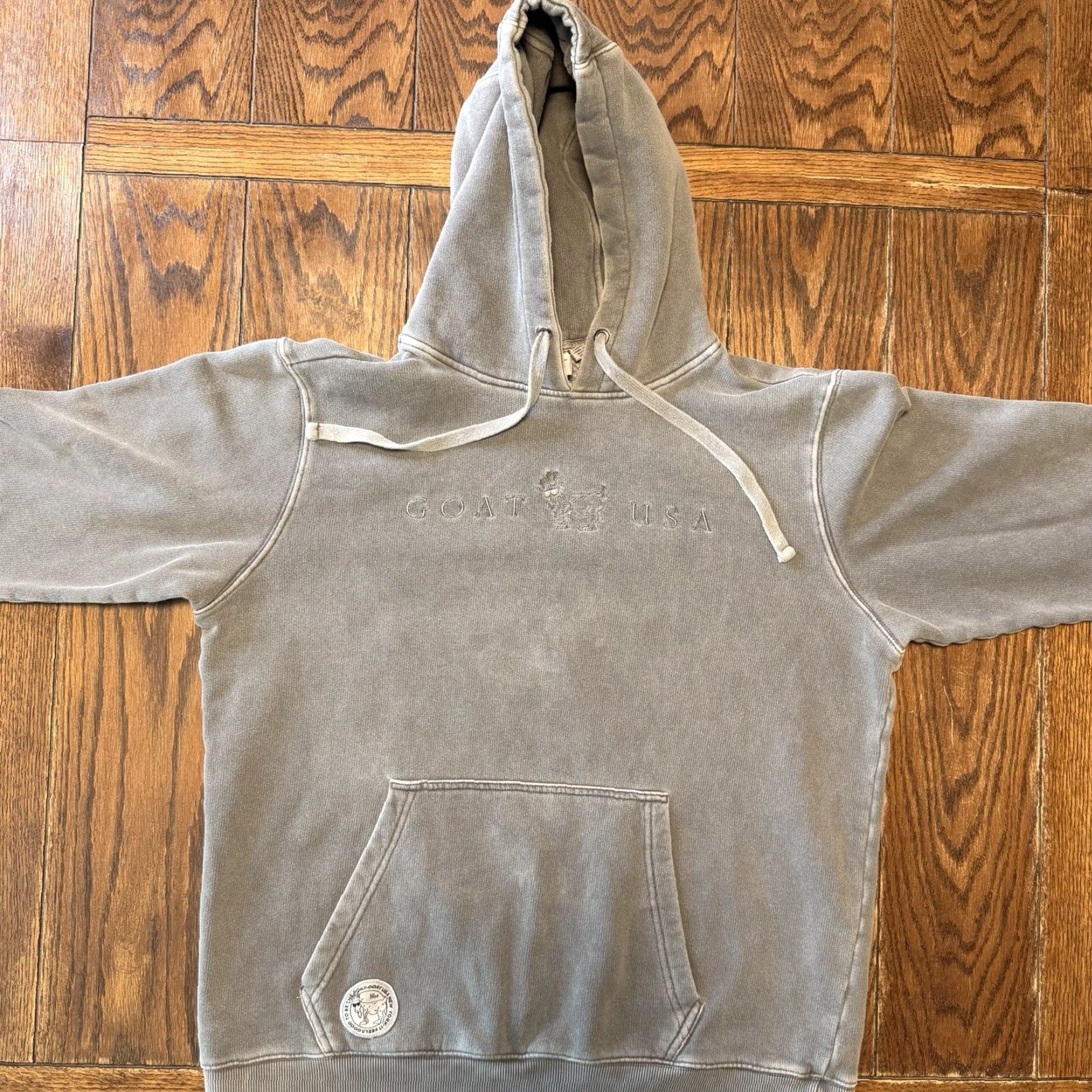 Vintage GOAT USA Mens Large Sweatshirt Gray Hoodie Pullover Kangaroo Pocket Embroidered Logo Size US L / EU 52-54 / 3 - 2 Thumbnail