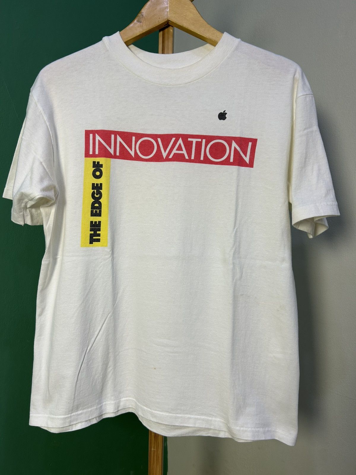 Vintage Vintage Apple Computer The Edge of Innovation Size US L / EU 52-54 / 3 - 1 Thumbnail