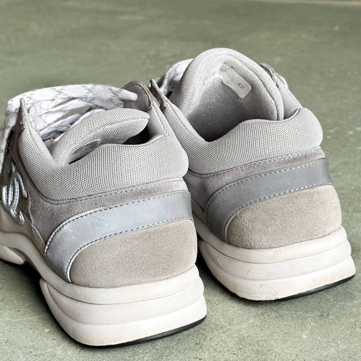 Chanel Chanel 3M CC Suede Low Top Trainer Sneakers Size US 10.5 / EU 43-44 - 4 Thumbnail