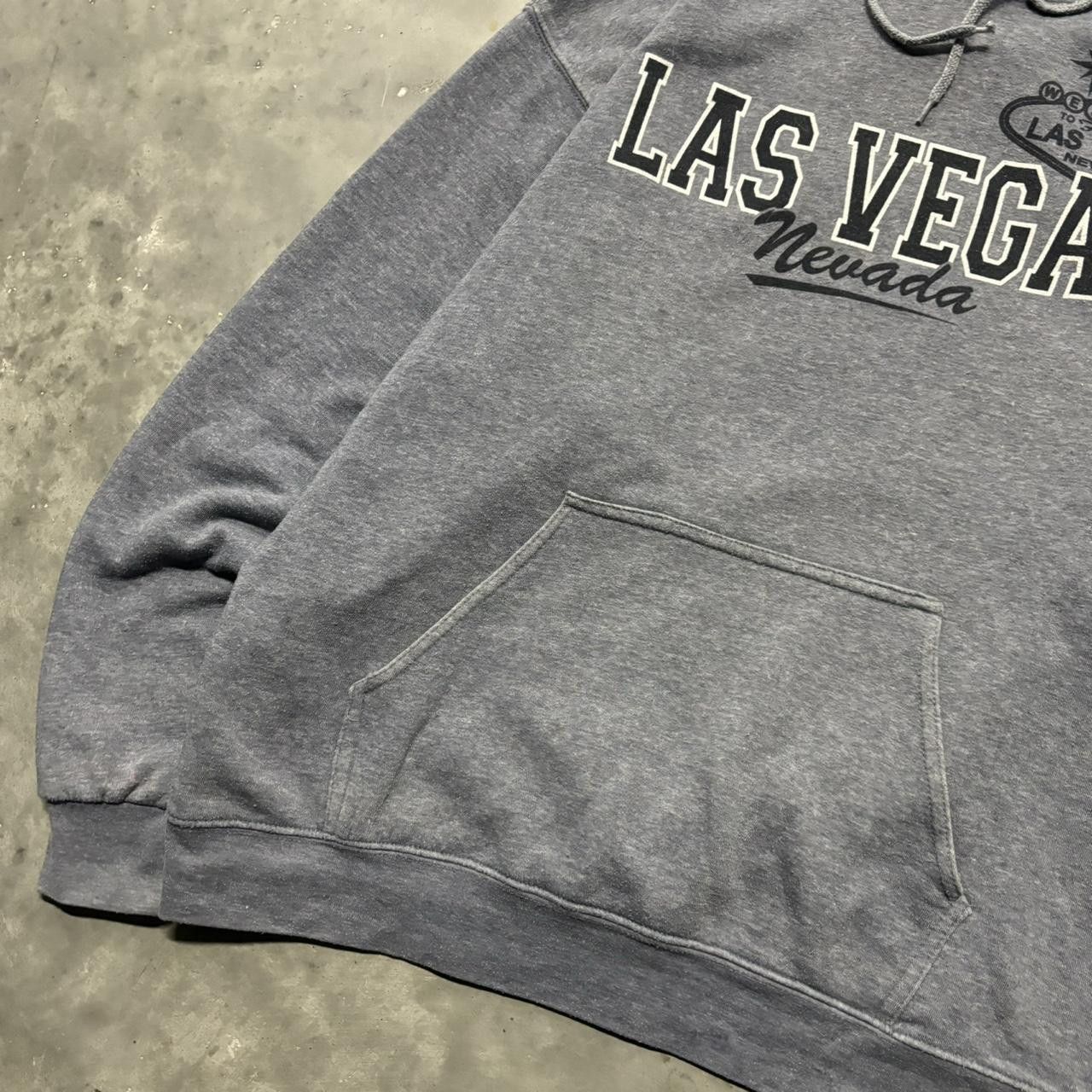 Japanese Brand × Vintage Crazy Vintage Y2K/2000s Faded Blue Las Vegas Spellout Essential Hoodie! Size US XL / EU 56 / 4 - 3 Thumbnail