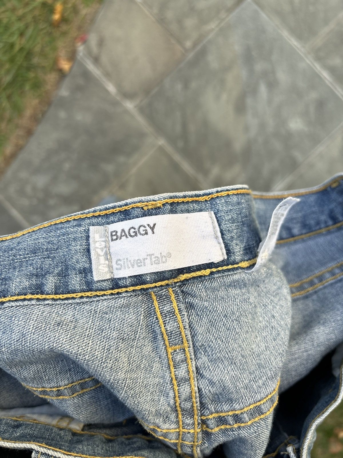 Levi's × Levi's Vintage Clothing Levi’s silver tab baggy jeans Size US 36 / EU 52 - 3 Thumbnail