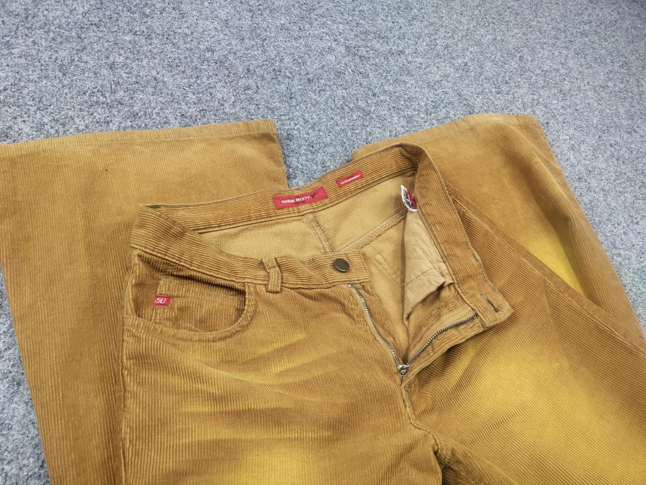 Miss Sixty Miss Sixty Rare Vtg Y2K low-rise flared Corduroy Pants jeans Size 29" - 14 Thumbnail