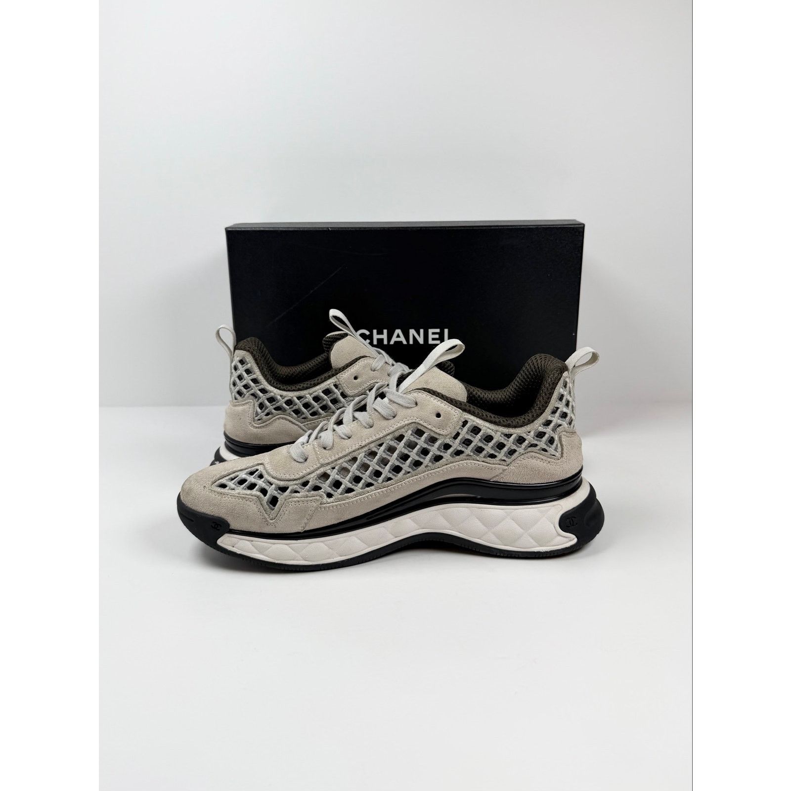 Chanel Size 42EU/9US - Chanel Interlocking CC Sneakers Size US 9 / EU 42 - 6 Thumbnail