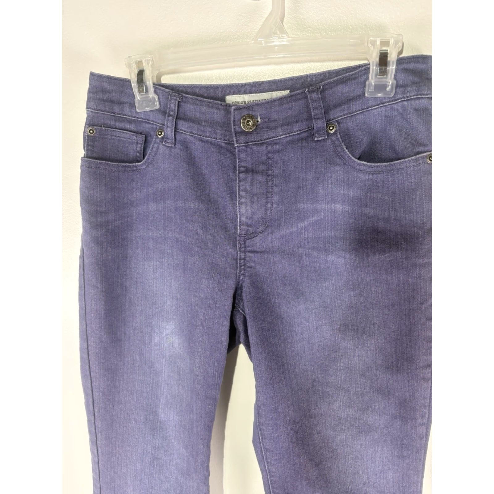 Vintage Chicos Platinum Denim Jeans Womens Size 4 Slim Leg Ultimate Fit 28in Waist 30in Inseam Purple Wash 5 Pocket Design City 90s Womens Jeans Size 27" / US 4 / IT 40 - 2 Thumbnail