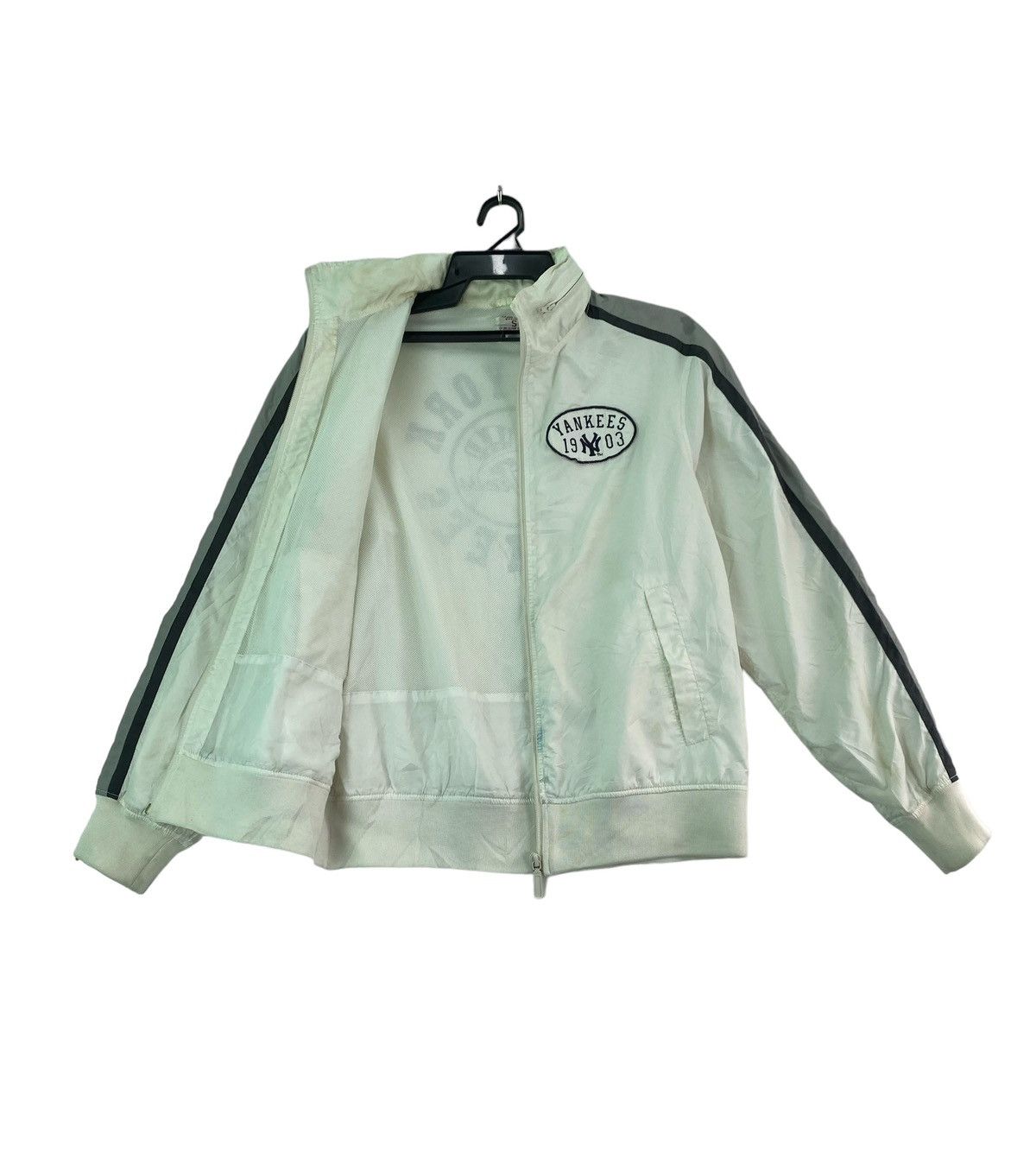 Uniqlo Uniqlo Yankees Size US S / EU 44-46 / 1 - 3 Thumbnail