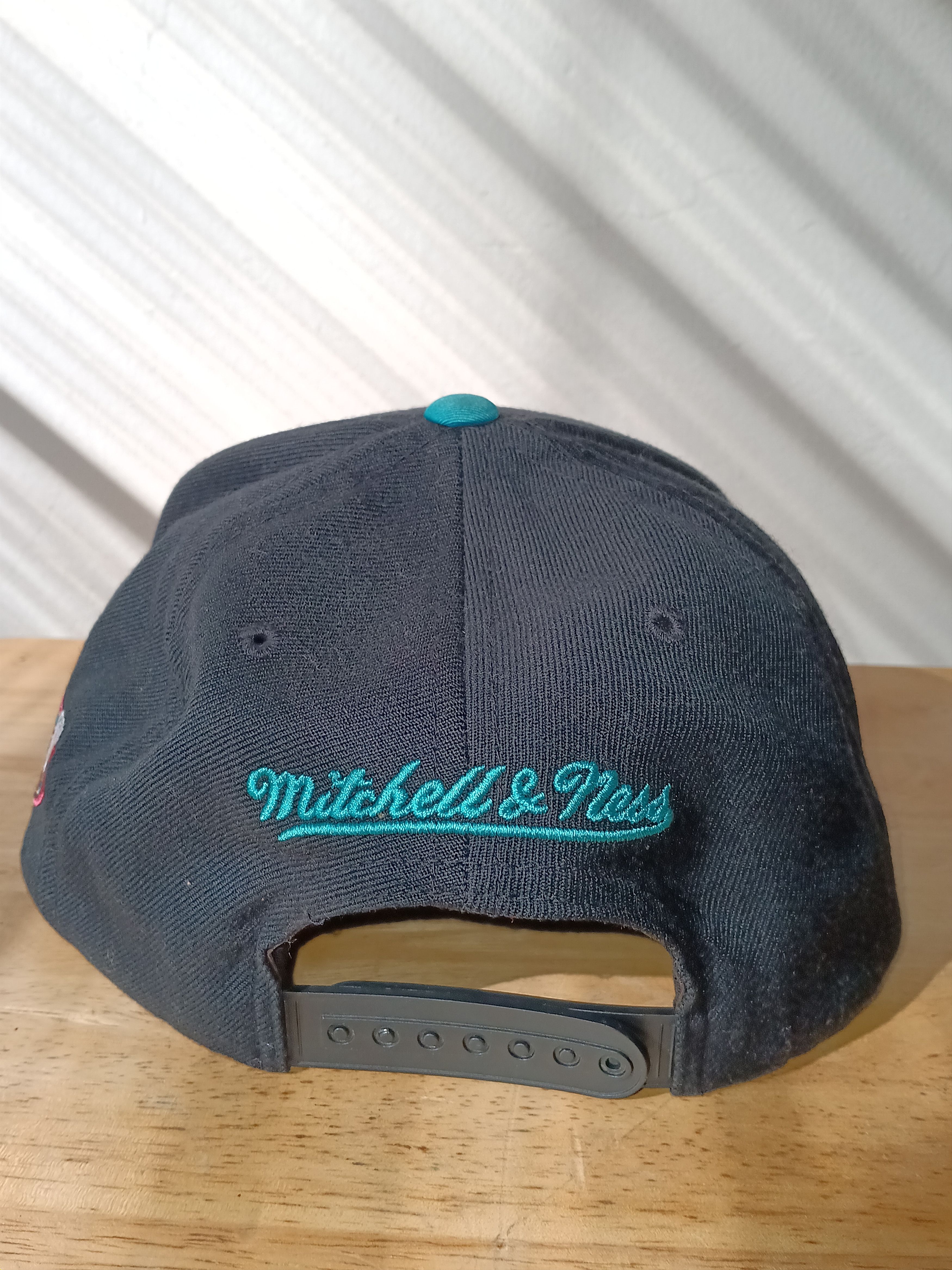 Mitchell & Ness 1999 NBA Finals Snapback San Antonio Spurs Size ONE SIZE - 4 Thumbnail