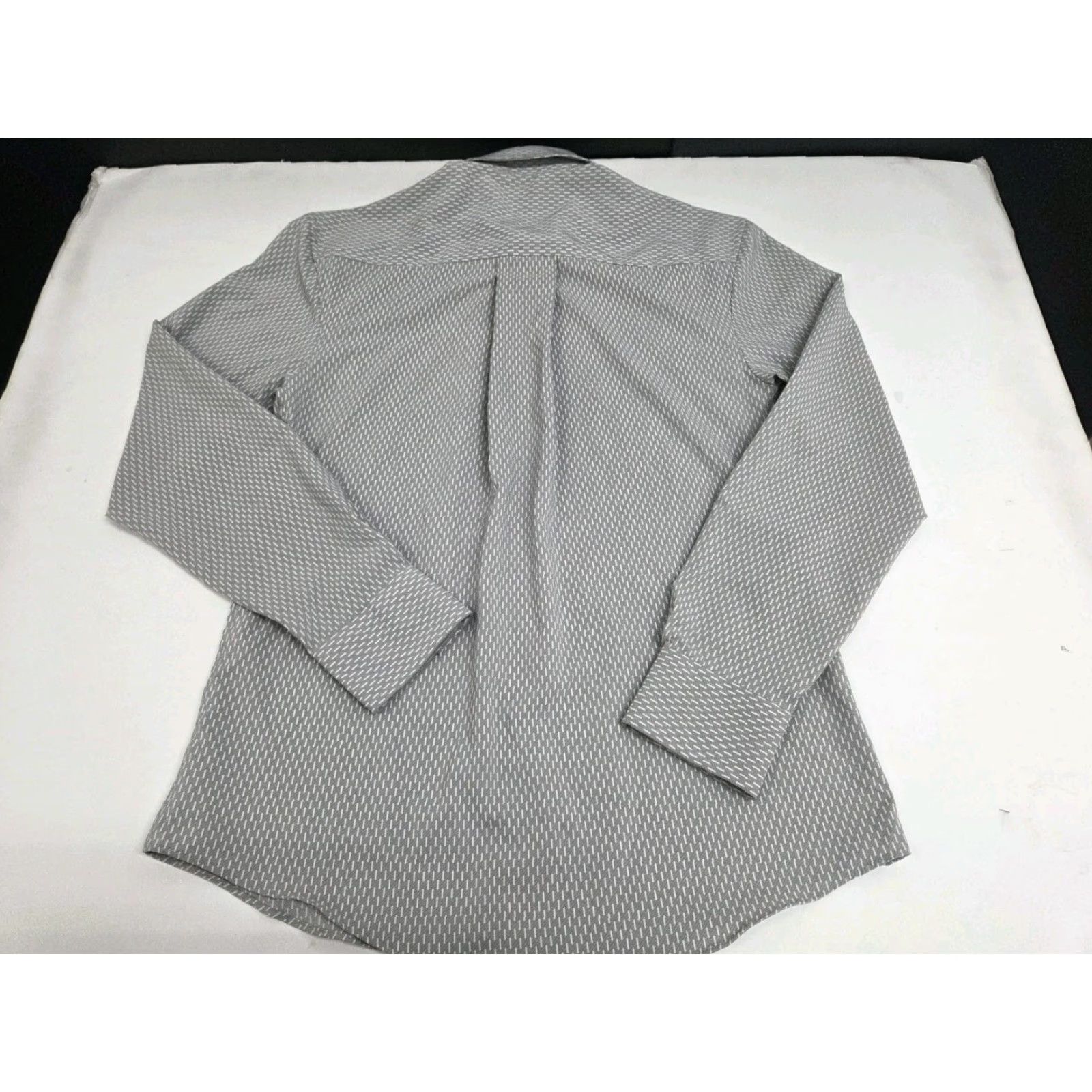 Vince Camuto Vince Camuto Mens Button-Up Shirt Gray/White Striped Size M Regular Fit Long Sleeve Mens US Size US M / EU 48-50 / 2 - 5 Thumbnail