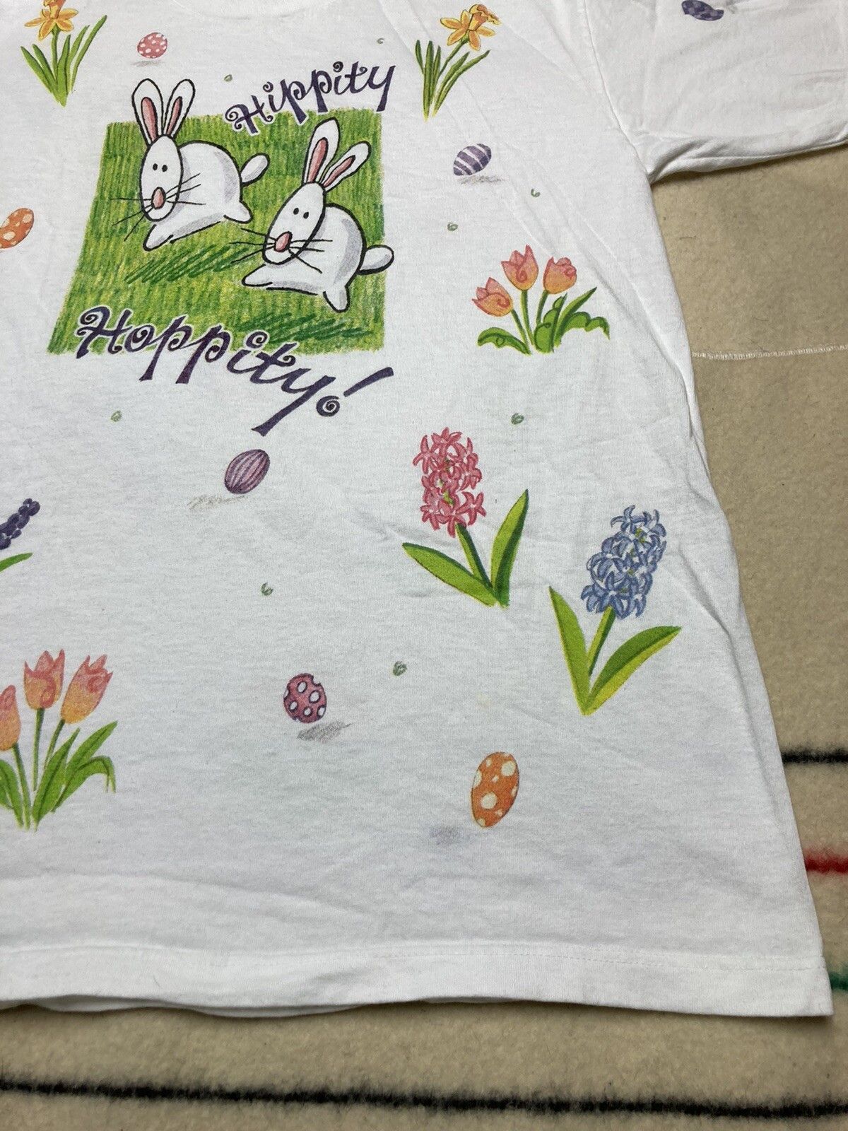 Vintage VTG t shirt bunny rabbit hippity hop animal nature flowers L Size US L / EU 52-54 / 3 - 3 Thumbnail