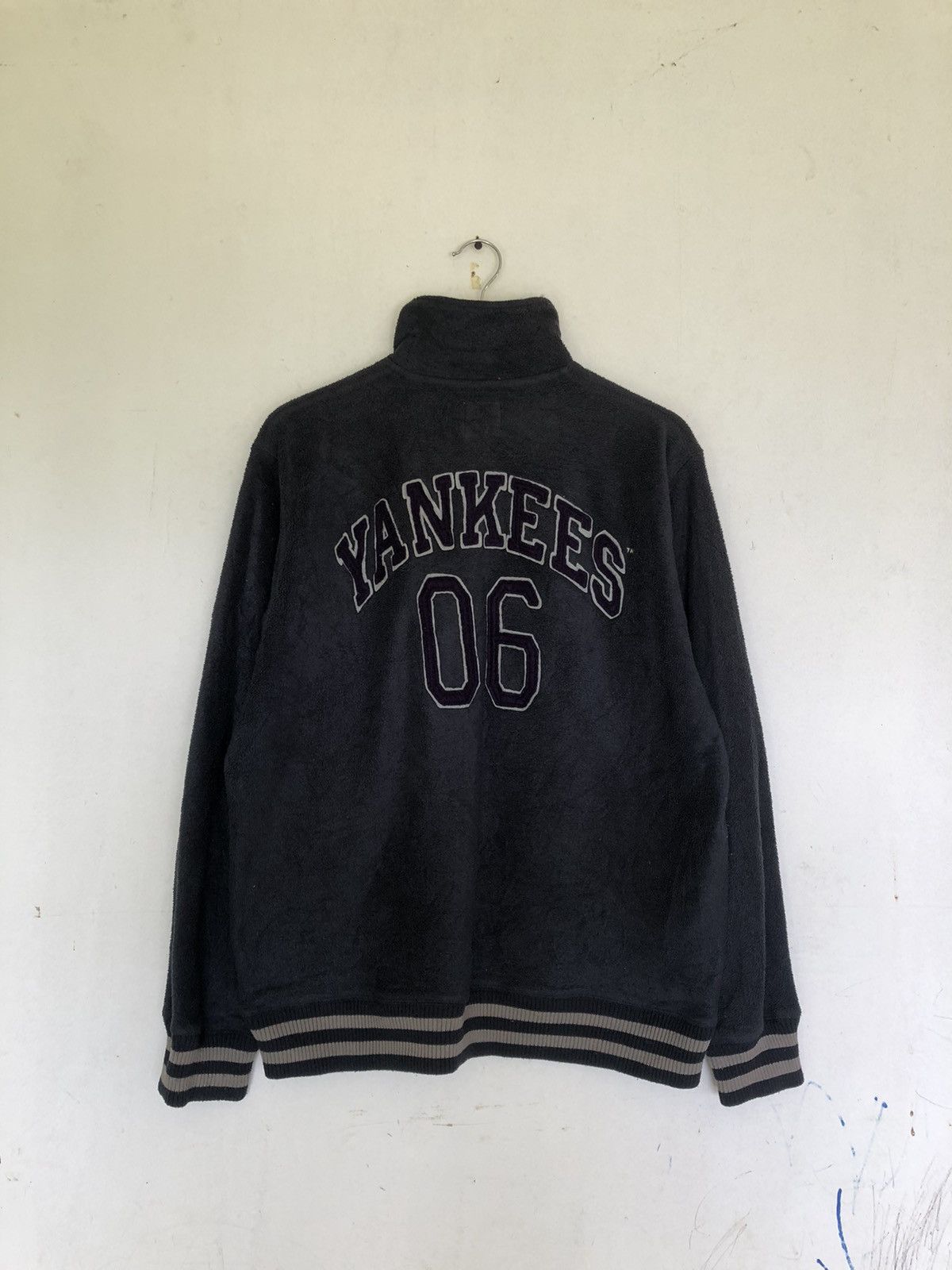Japanese Brand × New York Yankees × Vintage Vintage new york yankees Fleece Jacket Size US L / EU 52-54 / 3 - 2 Thumbnail