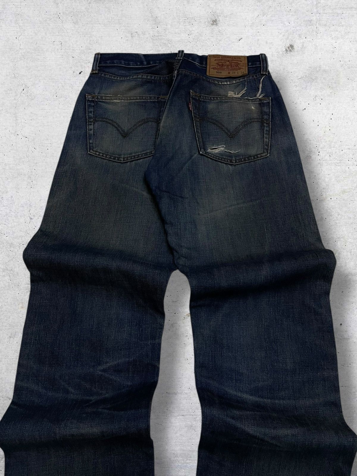 Levi's Vintage Clothing VINTAGE 509 LEVIS USA DESIGNER 90S OLD RIPPED DIRT OG DENIM Size US 27 - 11 Thumbnail