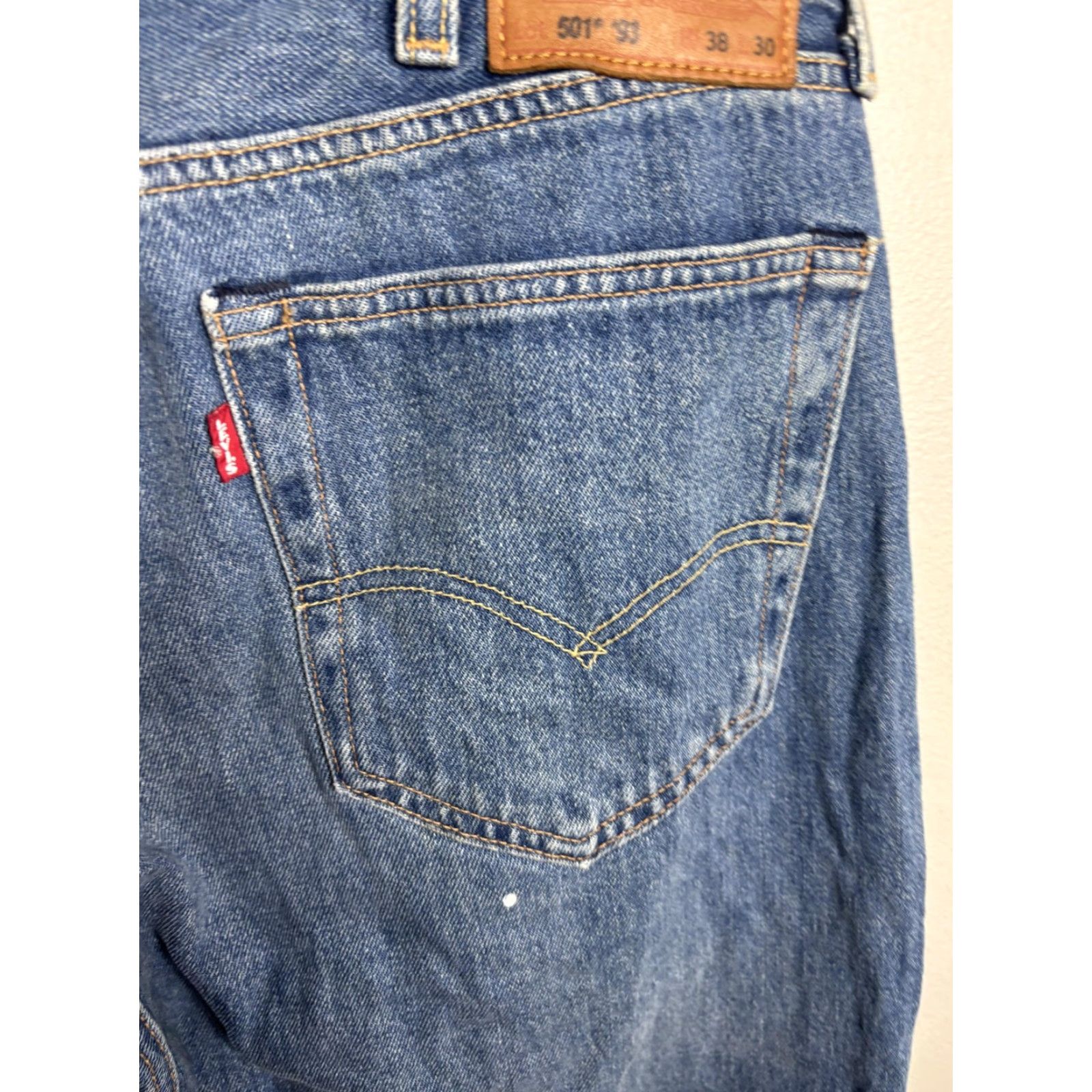 Levi's VINTAGE Levi's 501 Jeans Men's 38x30 Blue Distressed Button Fly Straight High-Rise 5-Pocket Denim Size US 38 / EU 54 - 2 Thumbnail