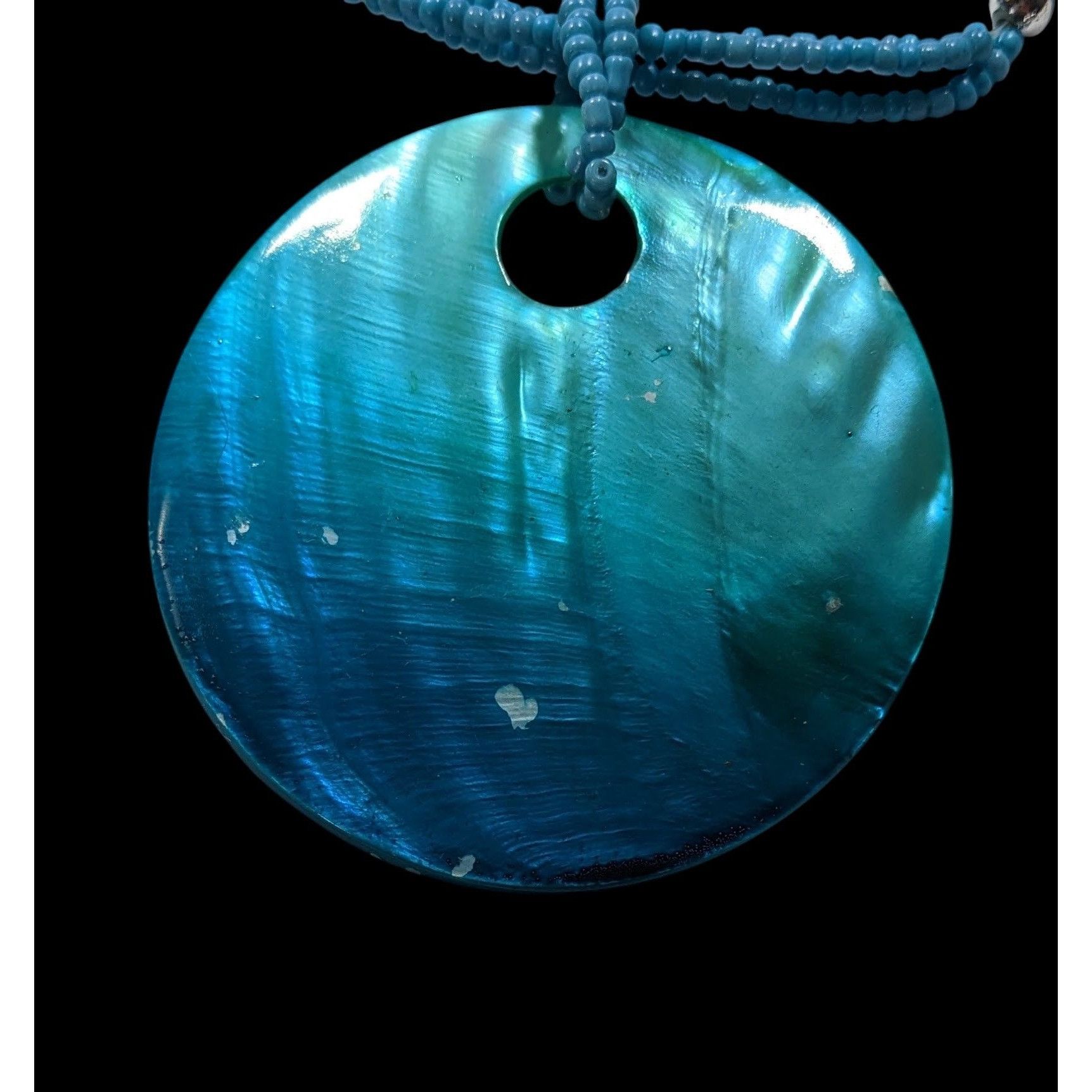 Other Beachy Mermaidcore Beaded Necklace With Large Dyed Shell Pen Size ONE SIZE - 4 Thumbnail