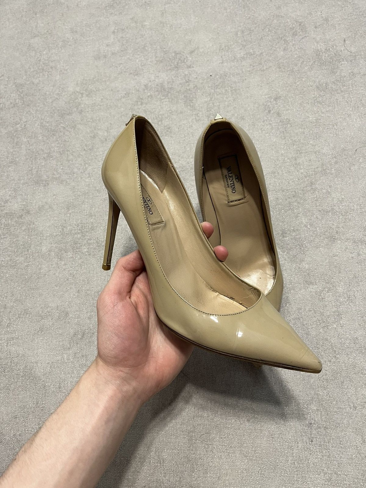 Valentino Valentino Womens Pump Heels Beige Vintage Shoes Sz 39.5 Size US 8.5 / IT 38.5 - 1 Thumbnail