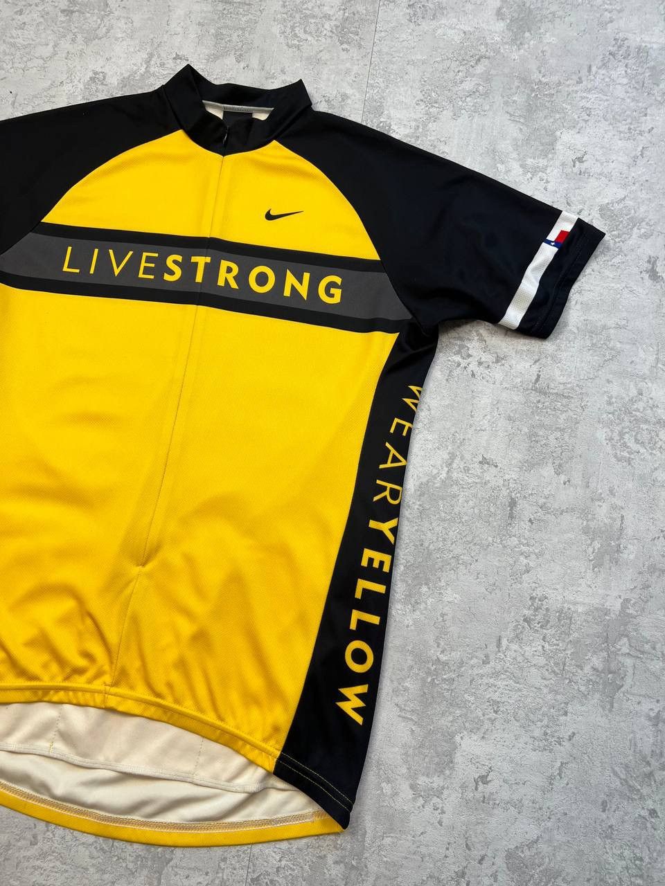 Nike Vintage Nike Livestrong Cycling Jersey Size US XL / EU 56 / 4 - 3 Thumbnail
