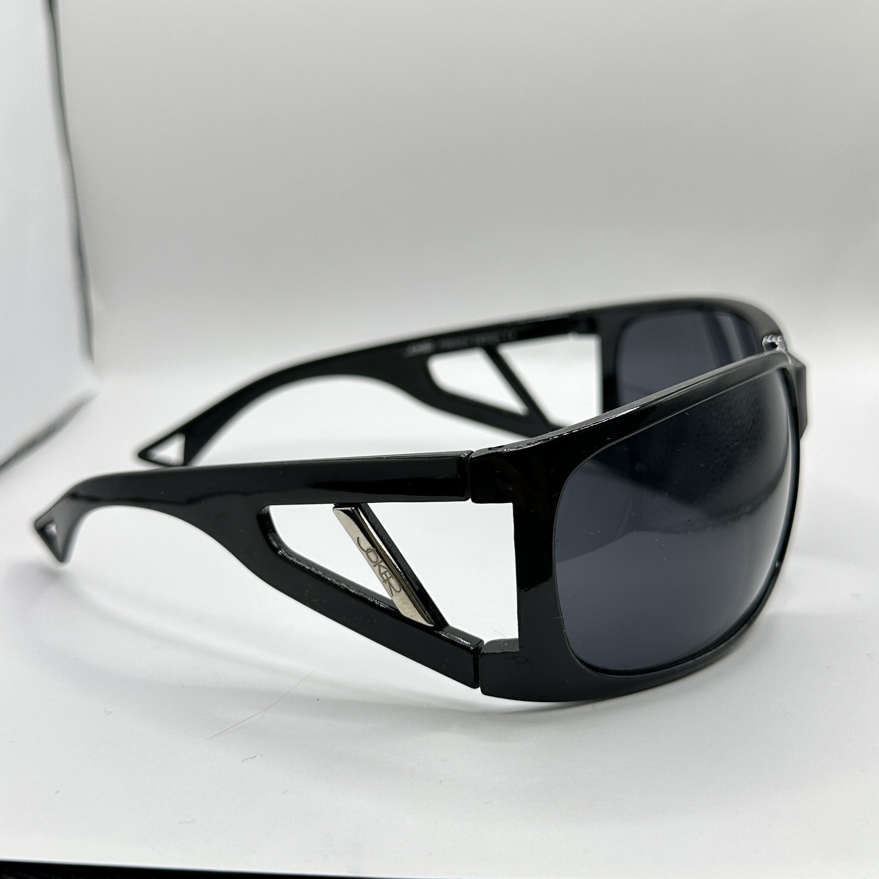 Vintage Vintage Avant Garde Mask Sunglasses Y2K Size ONE SIZE - 1 Thumbnail