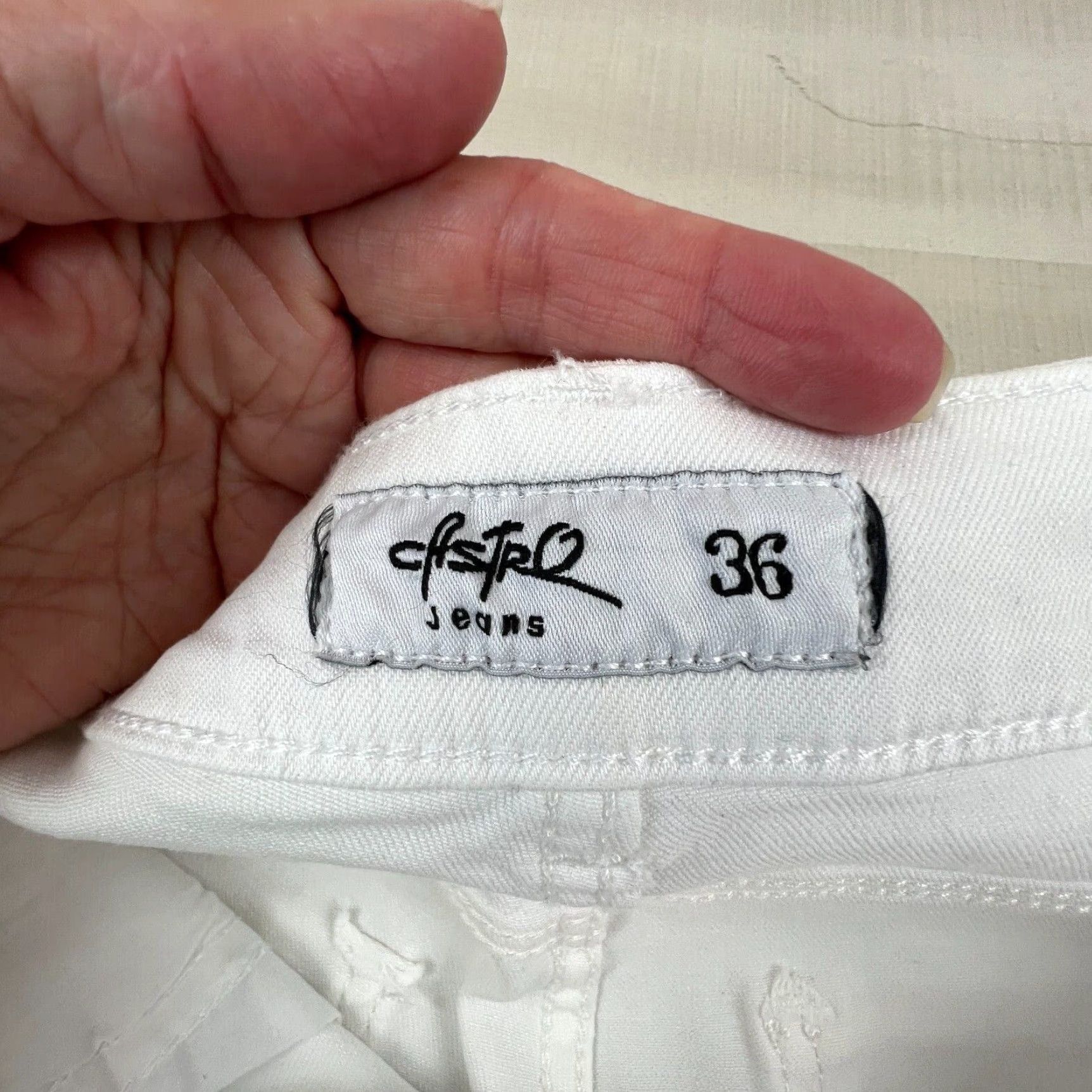 Vintage Castro Womens Skinny Jeans 26" Waist High Waist White Denim Size 26" / US 2 / IT 38 - 4 Thumbnail