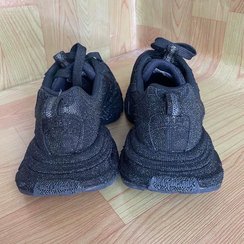 Balenciaga Balenciaga Black Rhinestone Sneakers Size 41-2505 Size US 8 / EU 41 - 5 Thumbnail