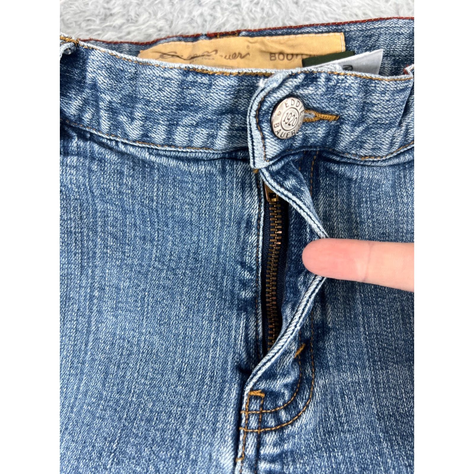 Eddie Bauer Eddie Bauer Jeans Women 10 Blue Denim Bootcut Mid Rise 100% Cotton Western 29x30 Jeans Womens Mens? Size 32" / US 10 / IT 46 - 5 Thumbnail